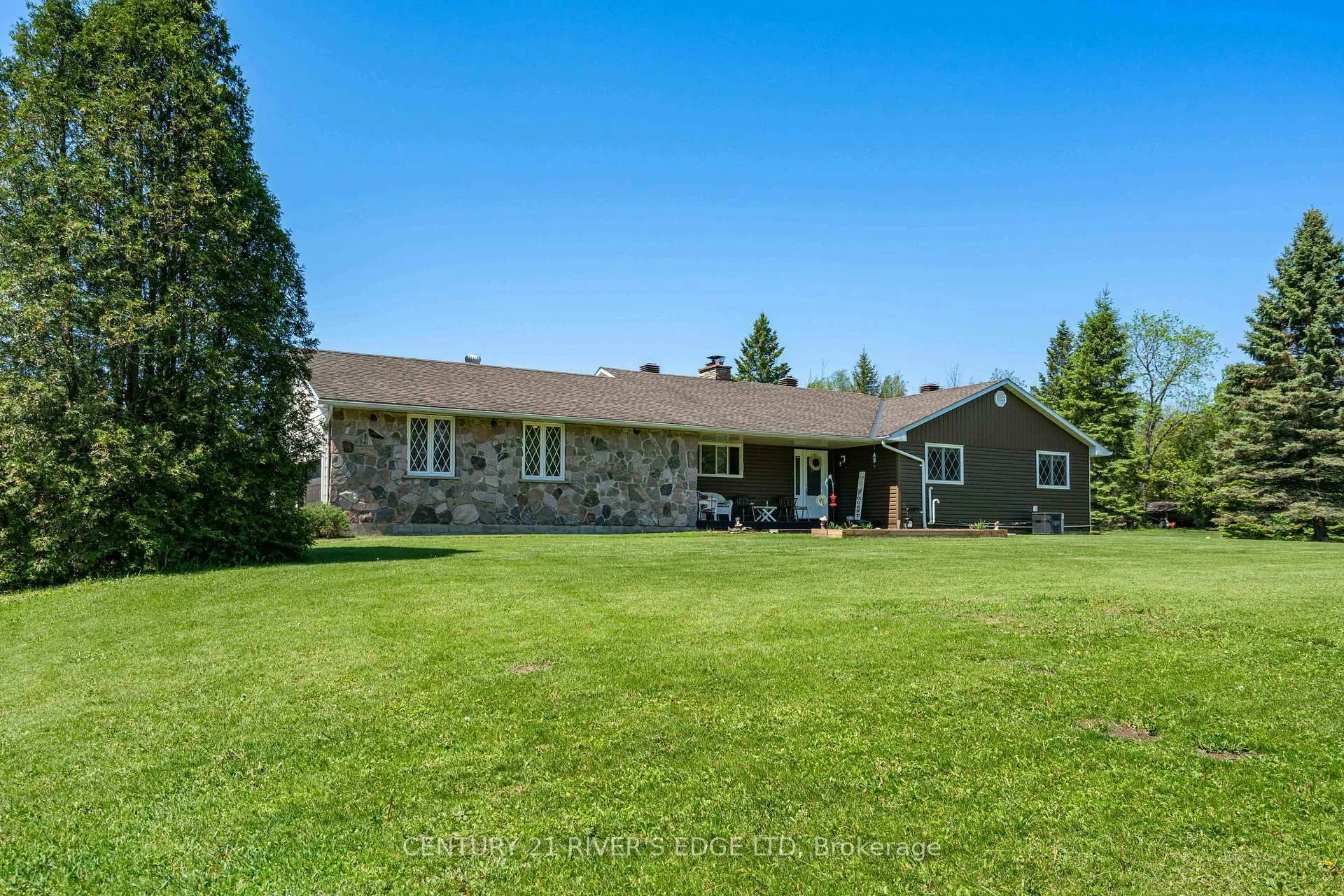 Photo 2 of 5072 County 44 Road, Edwardsburgh/Cardinal, Edwardsburgh/Cardinal Twp — HOMEH