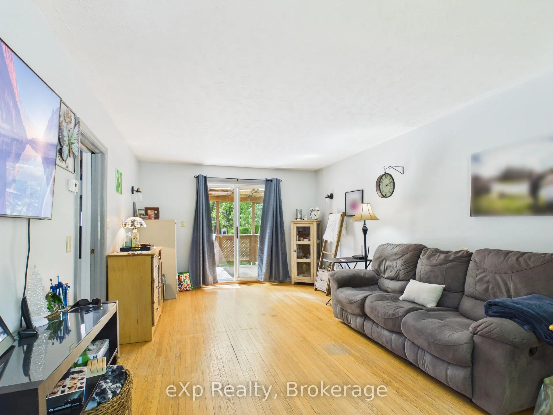 Photo 6 of 419 Colborne Street, Brockton — HOMEH