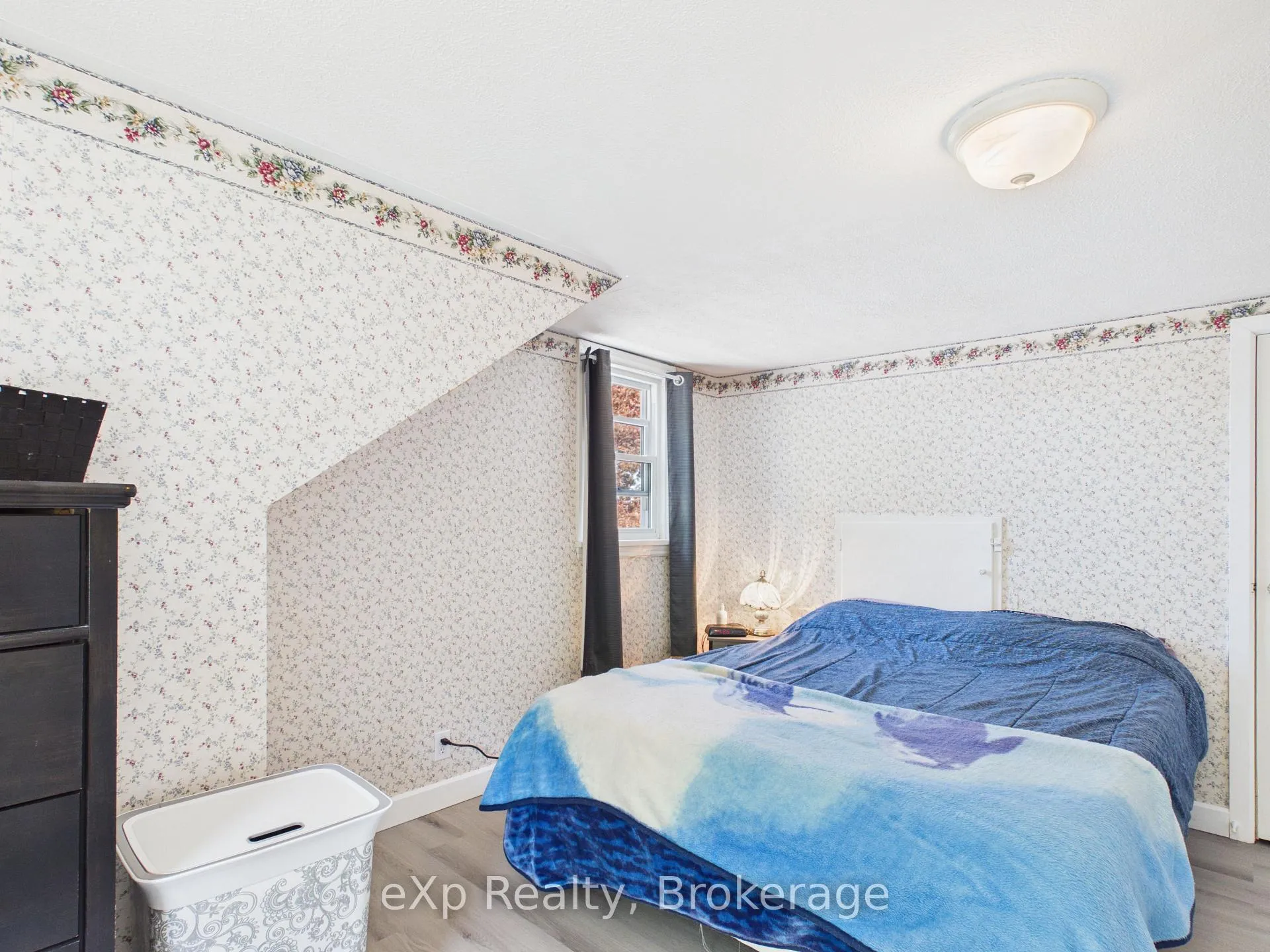 Photo 17 of 419 Colborne Street, Brockton — HOMEH