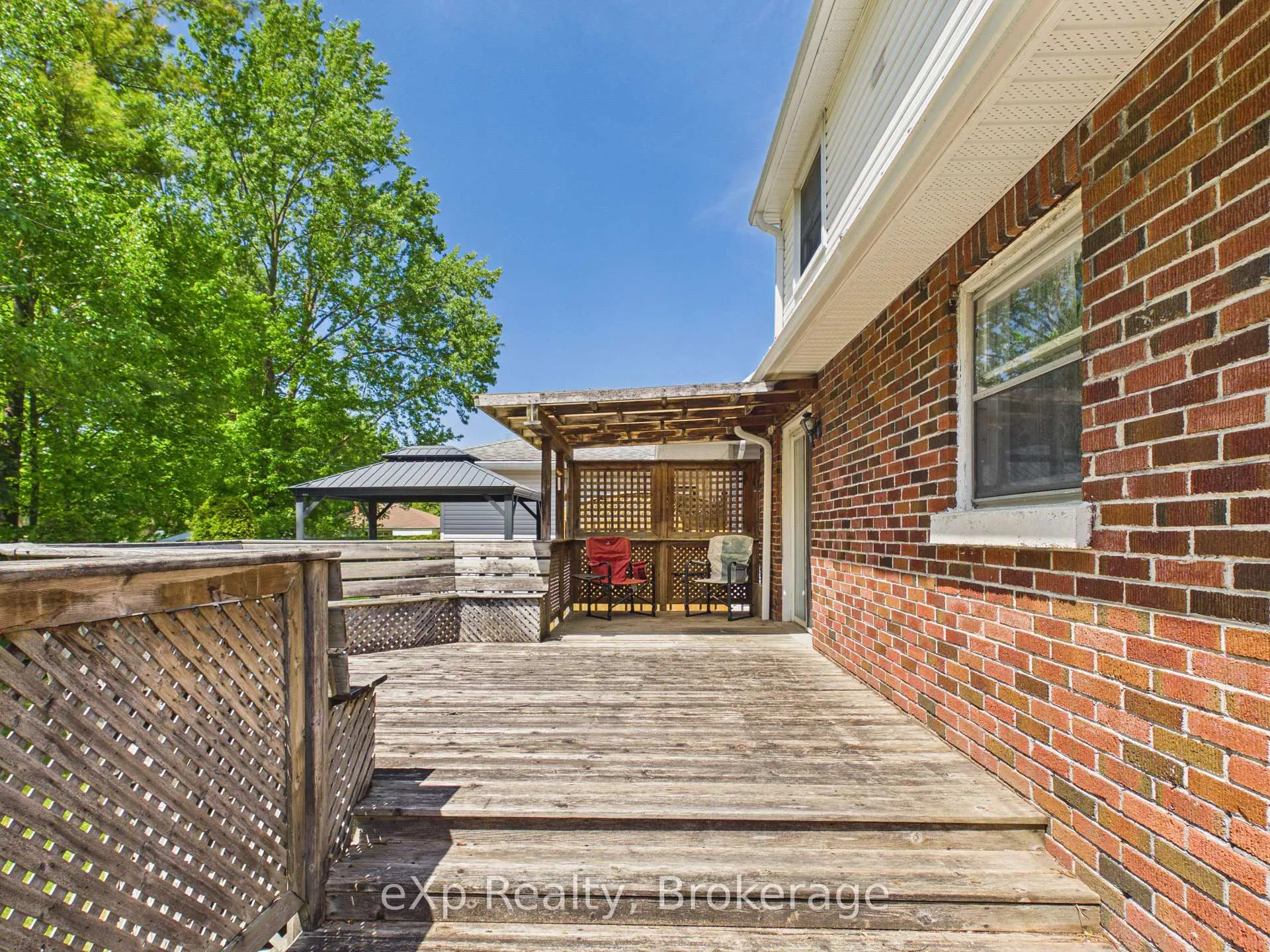 Photo 29 of 419 Colborne Street, Brockton — HOMEH