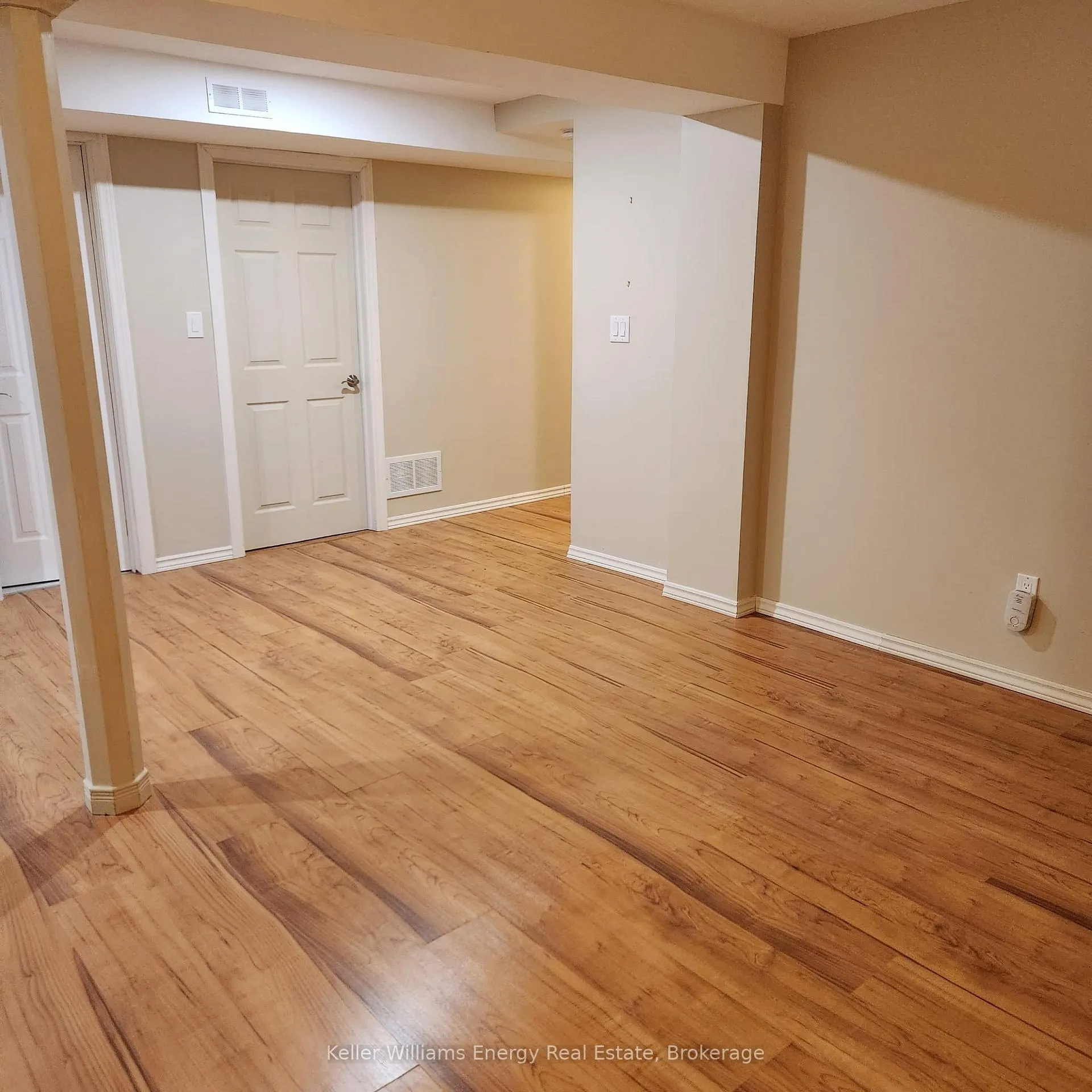 Photo 2 of 1297 Kettering Drive, Oshawa, Eastdale — HOMEH