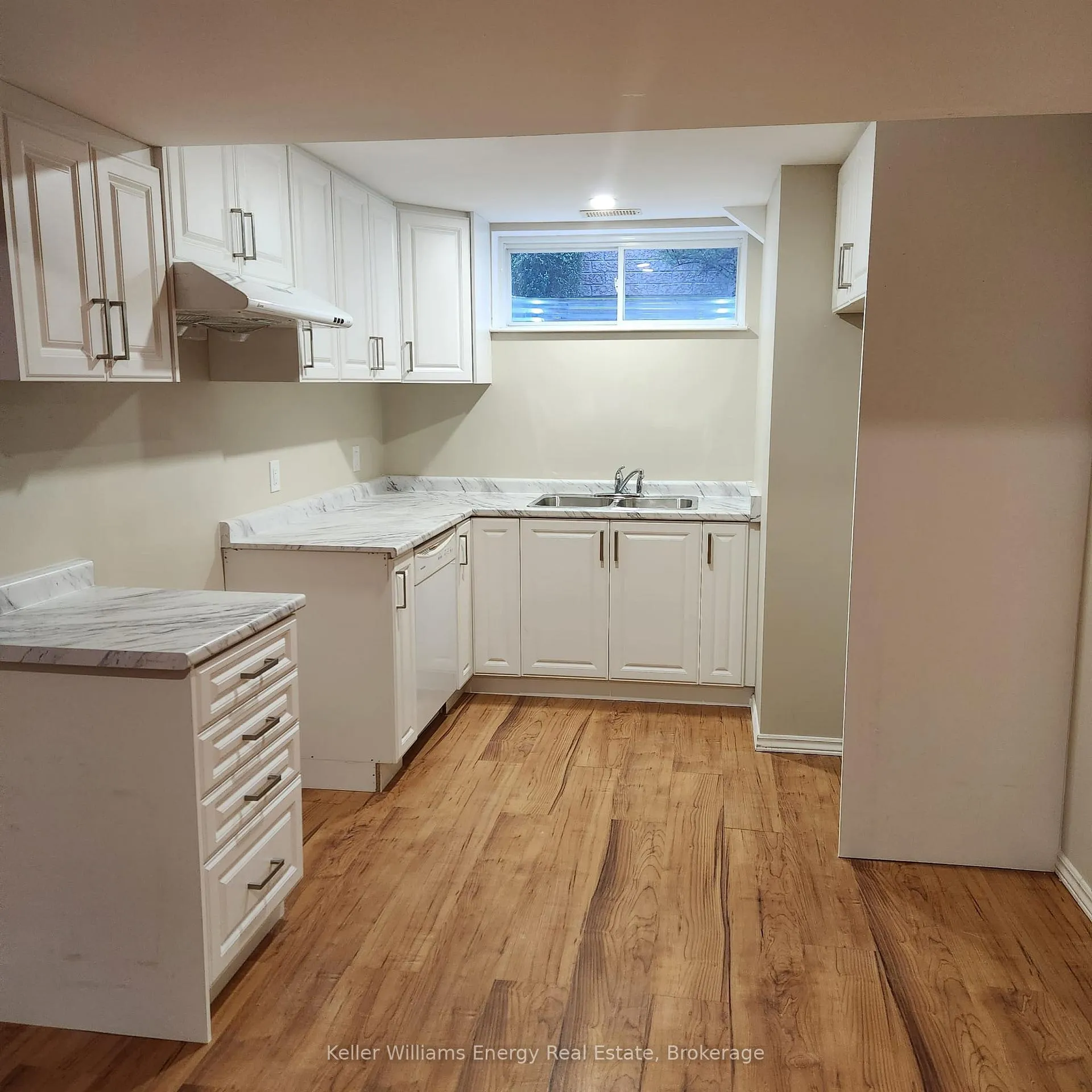 Photo 8 of 1297 Kettering Drive, Oshawa, Eastdale — HOMEH