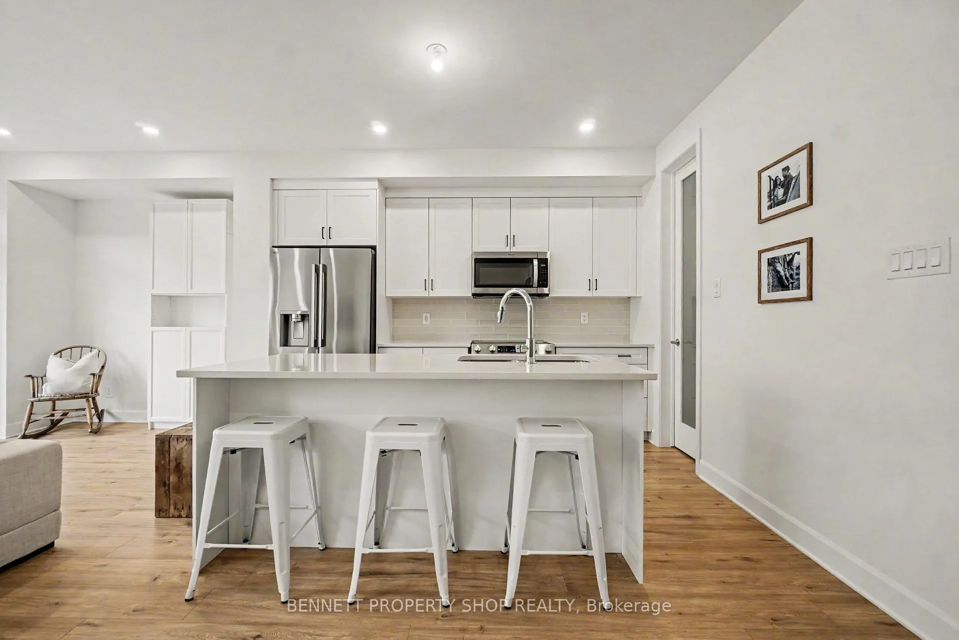 Photo 2 of 1047 Ventus Way, Ottawa, Chapel Hill South - Orleans Village — HOMEH