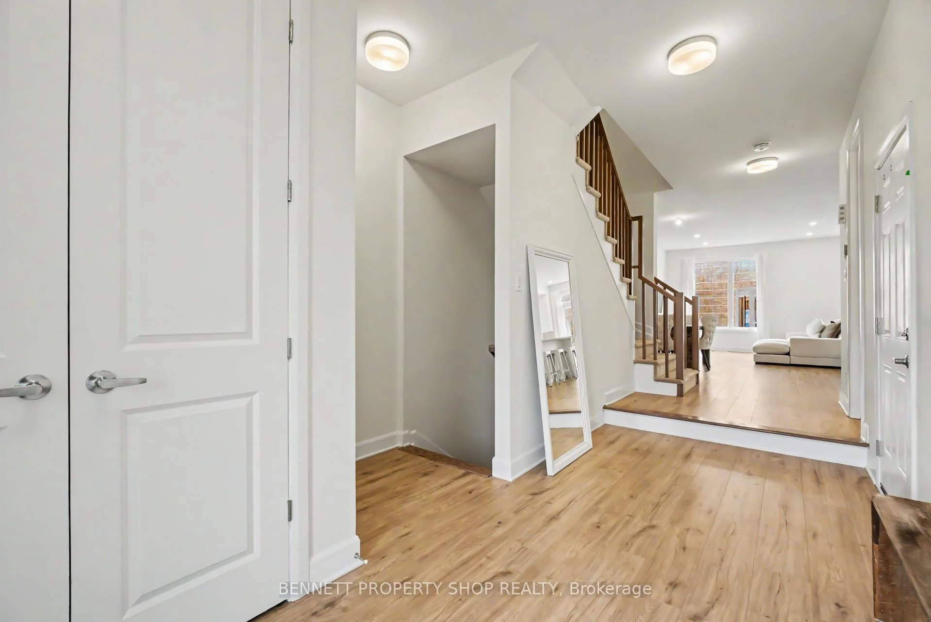 Photo 17 of 1047 Ventus Way, Ottawa, Chapel Hill South - Orleans Village — HOMEH