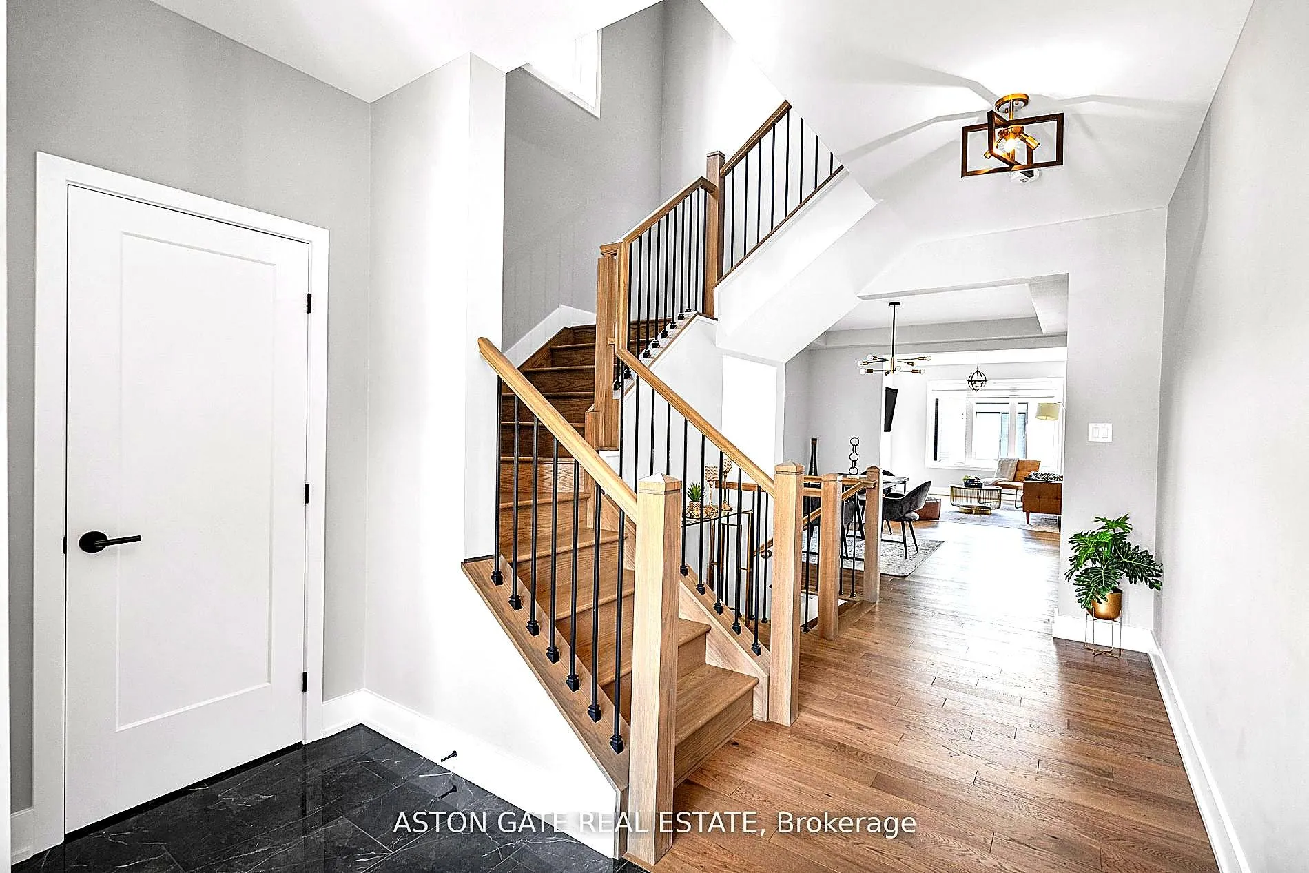Photo 4 of 856 Moonrise Terrace, Ottawa, Barrhaven - Half Moon Bay — HOMEH