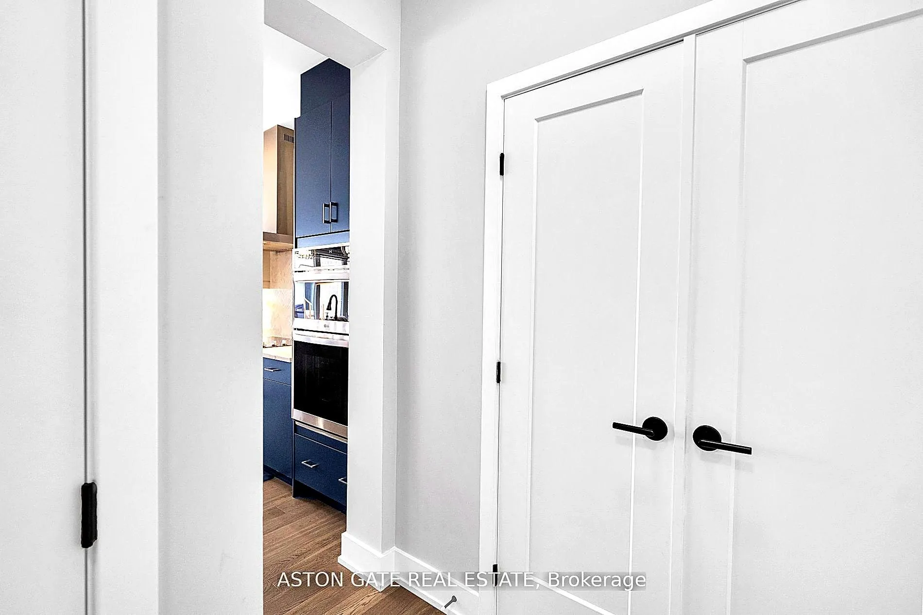 Photo 6 of 856 Moonrise Terrace, Ottawa, Barrhaven - Half Moon Bay — HOMEH