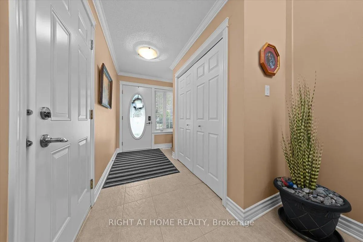 Photo 3 of 55 Callaway Court, Ottawa, Orleans/Sunridge — HOMEH