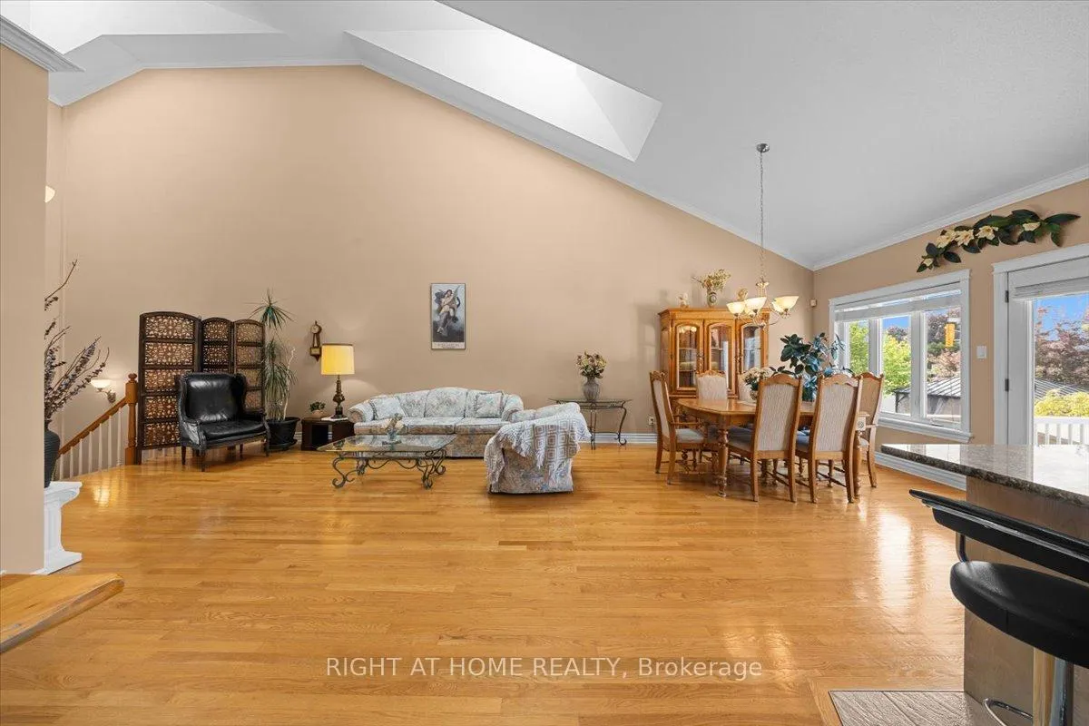 Photo 8 of 55 Callaway Court, Ottawa, Orleans/Sunridge — HOMEH
