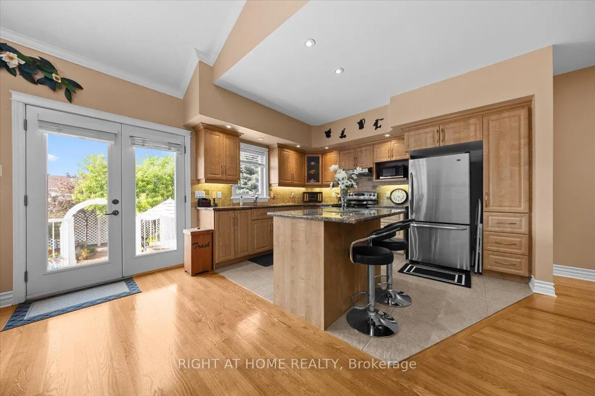 Photo 10 of 55 Callaway Court, Ottawa, Orleans/Sunridge — HOMEH