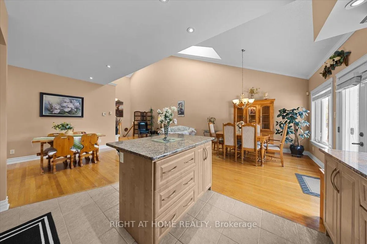 Photo 14 of 55 Callaway Court, Ottawa, Orleans/Sunridge — HOMEH