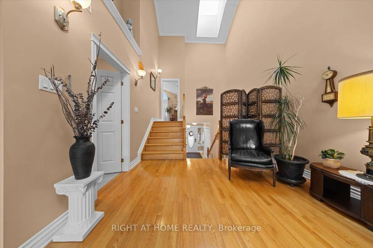 Photo 17 of 55 Callaway Court, Ottawa, Orleans/Sunridge — HOMEH