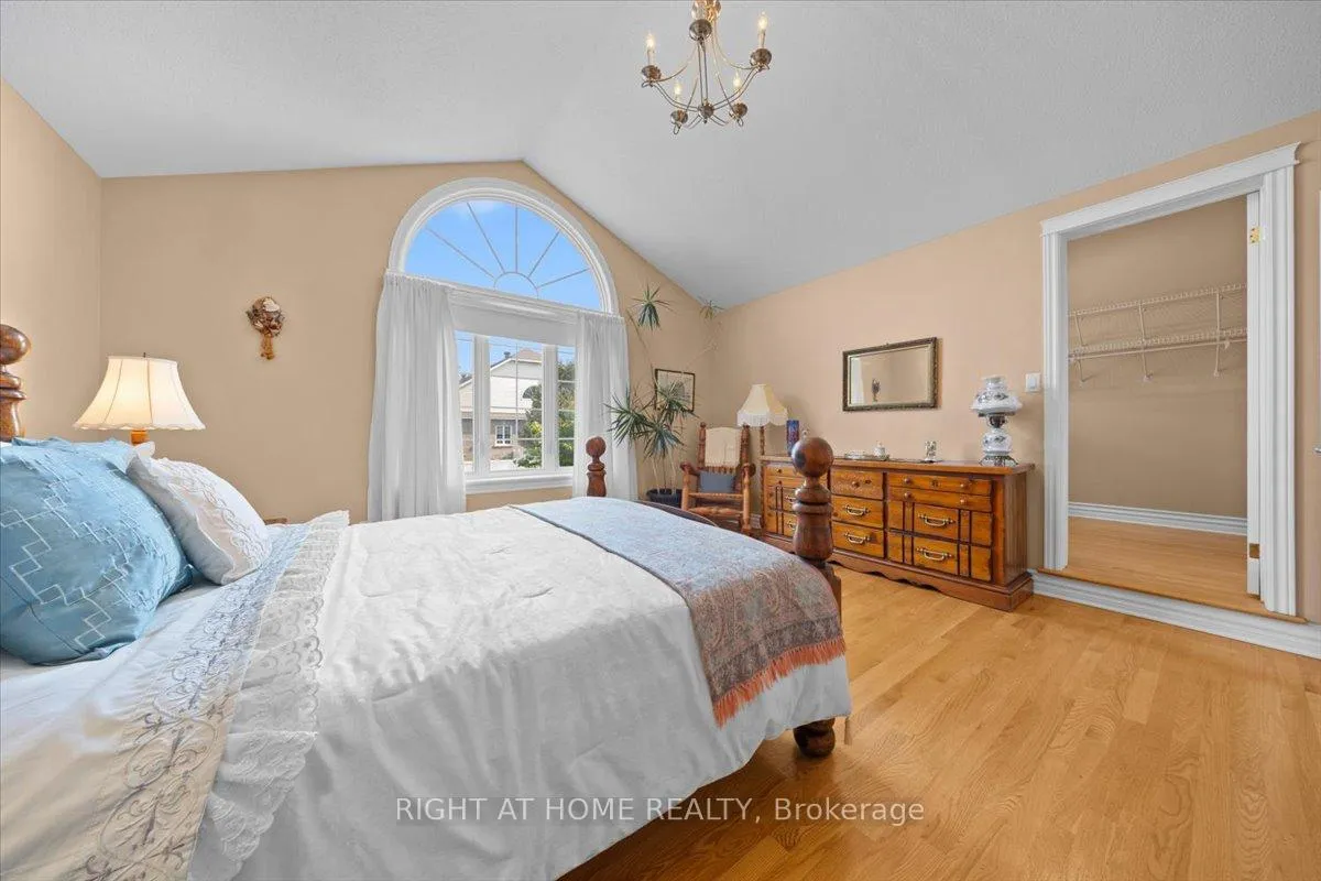Photo 20 of 55 Callaway Court, Ottawa, Orleans/Sunridge — HOMEH