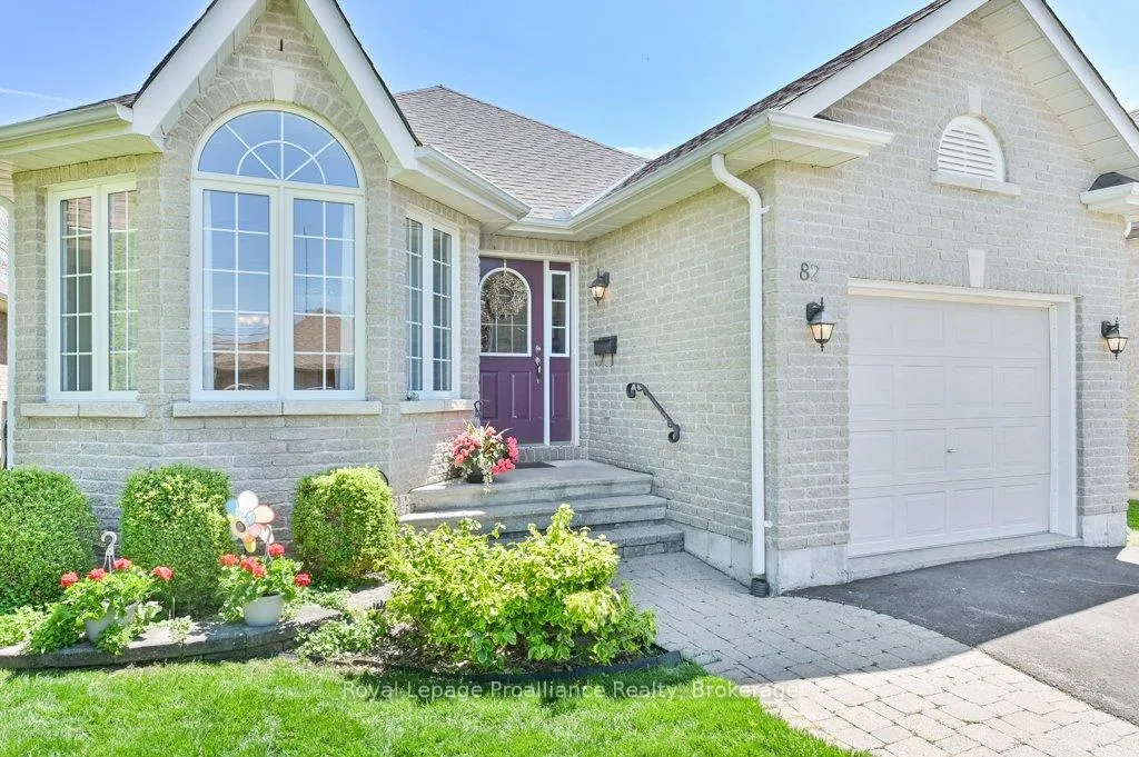 Photo 3 of 82 Gavey Street, Belleville, Thurlow Ward — HOMEH