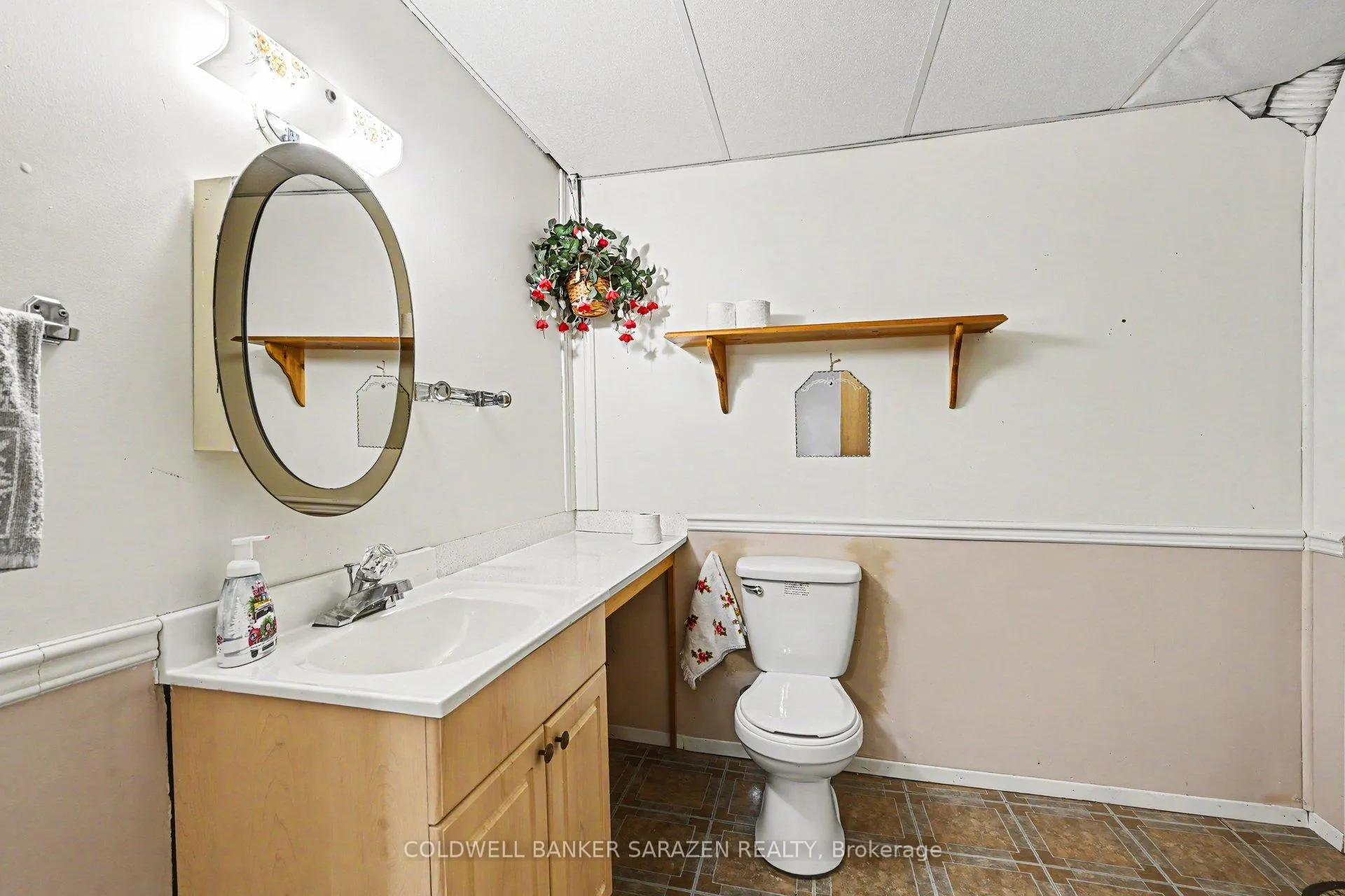 Photo 22 of 258 Allan Drive, Arnprior — HOMEH