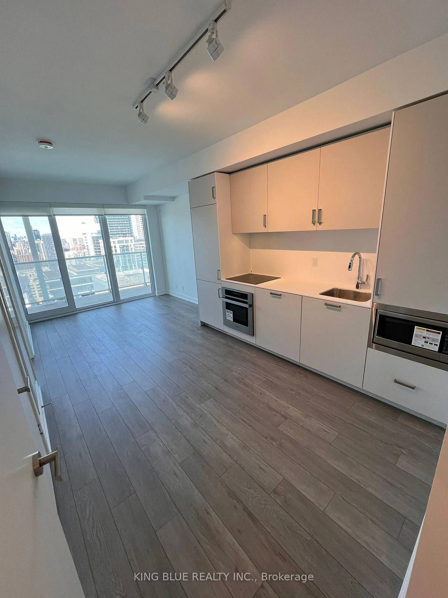 Photo 2 of Unit 3812, 88 Queen Street E, Toronto, Church-Yonge Corridor — HOMEH