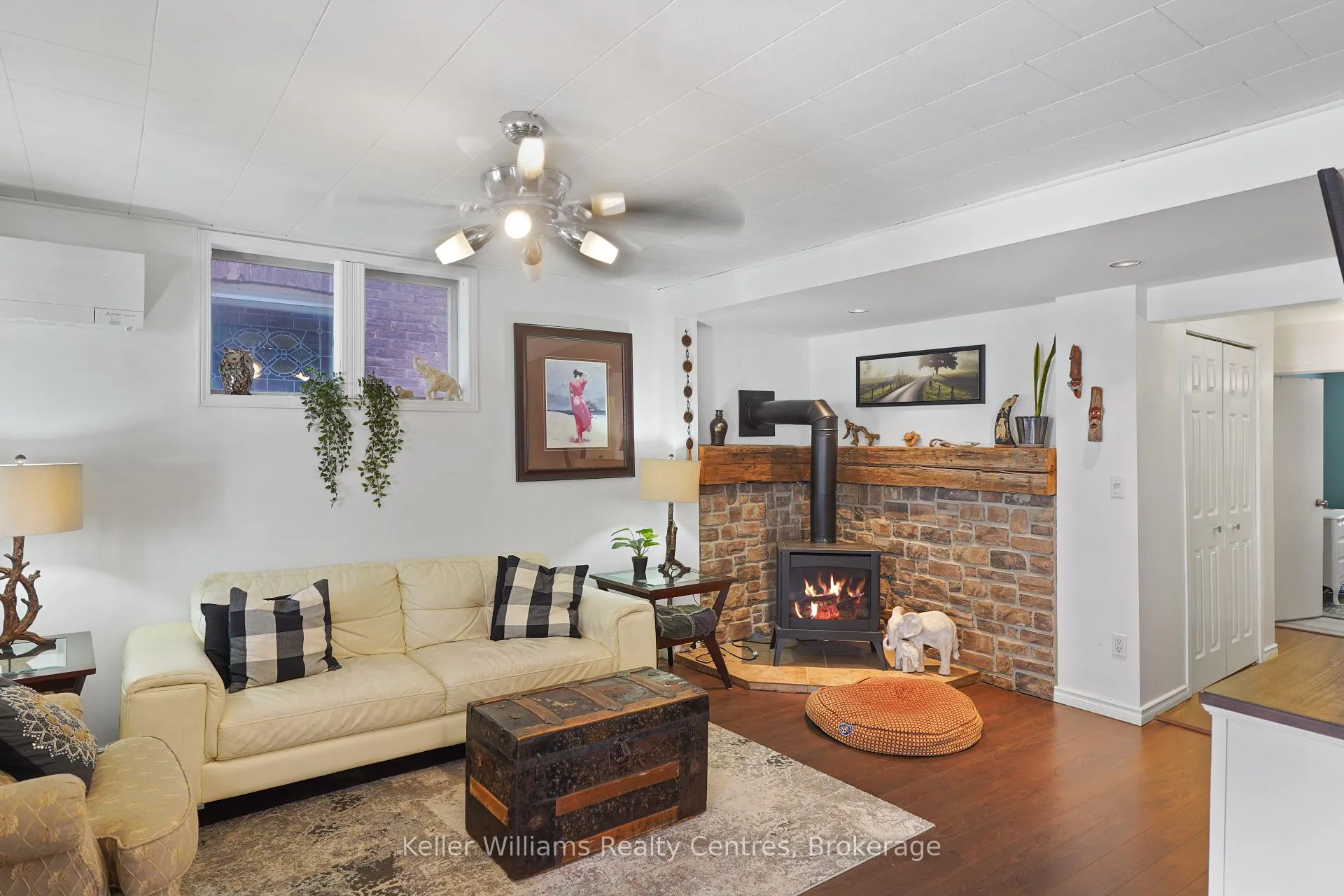 Photo 11 of 247 6th Street E, Owen Sound — HOMEH