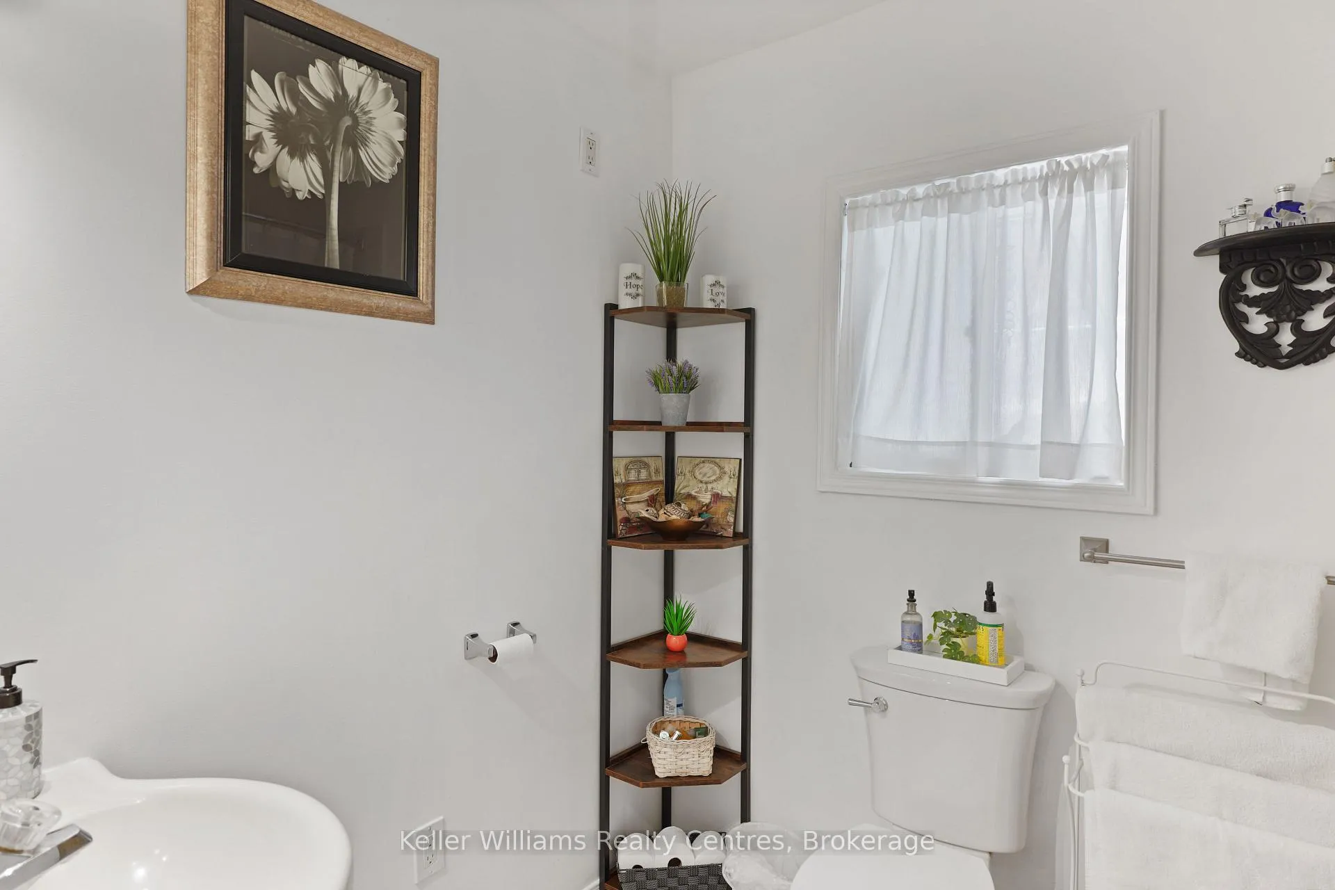 Photo 20 of 247 6th Street E, Owen Sound — HOMEH