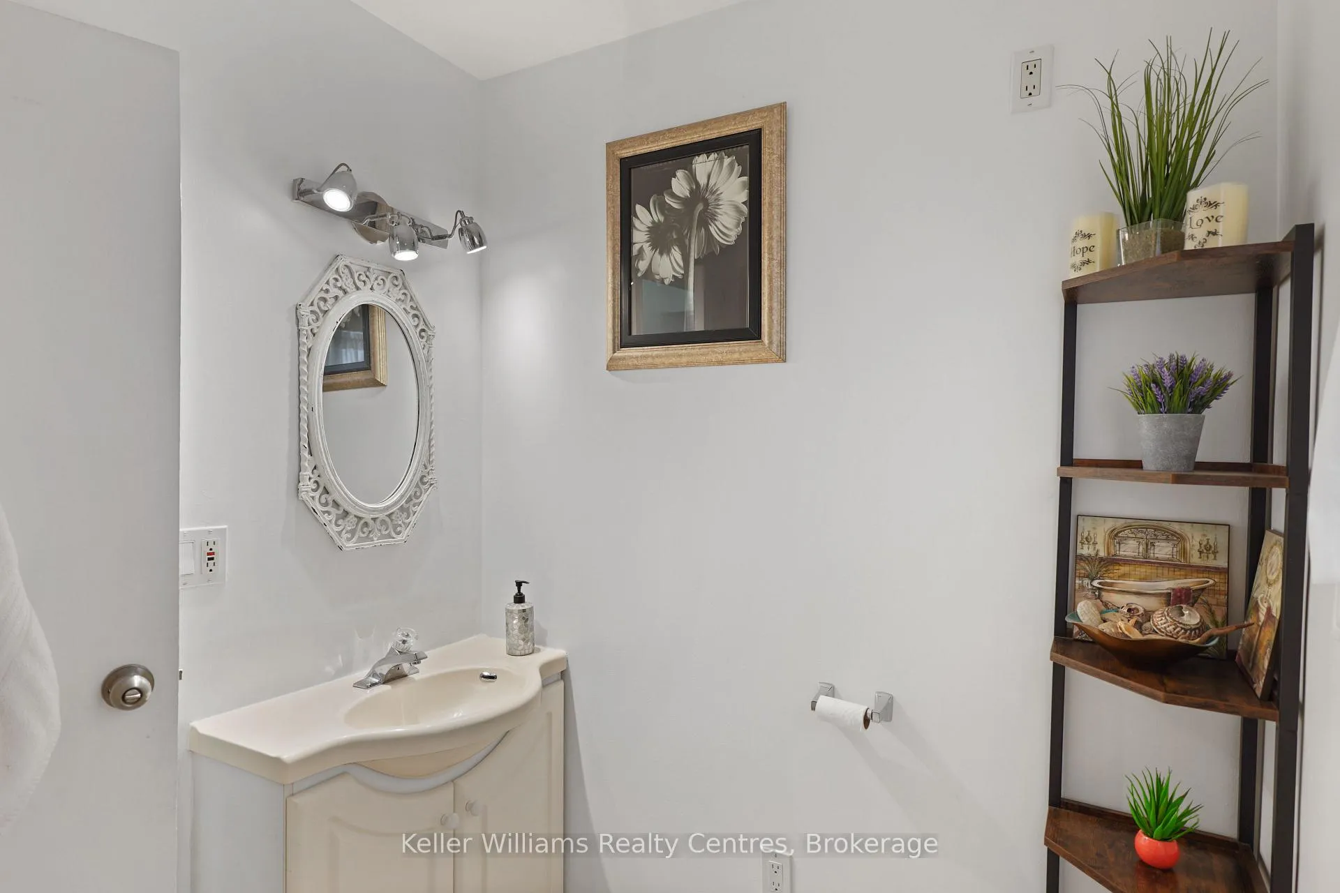 Photo 22 of 247 6th Street E, Owen Sound — HOMEH