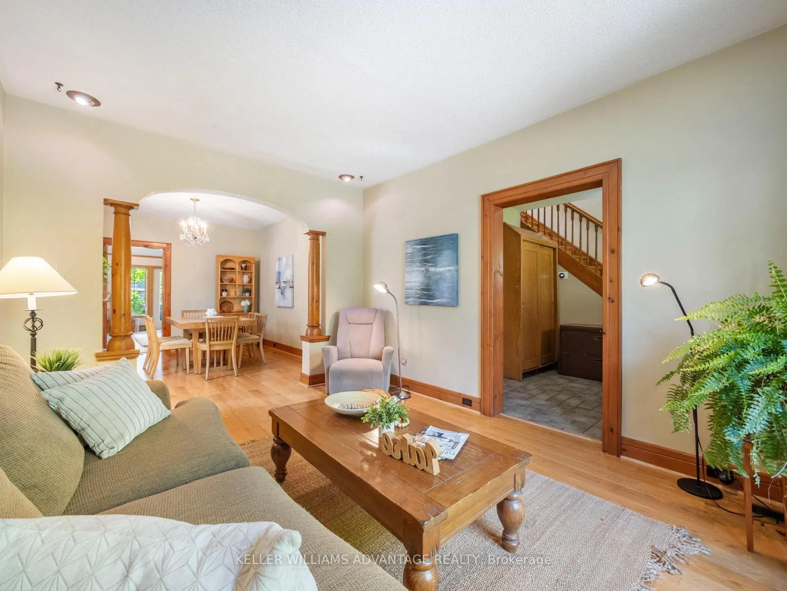 Photo 7 of 27 Lyall Avenue, Toronto, East End-Danforth — HOMEH