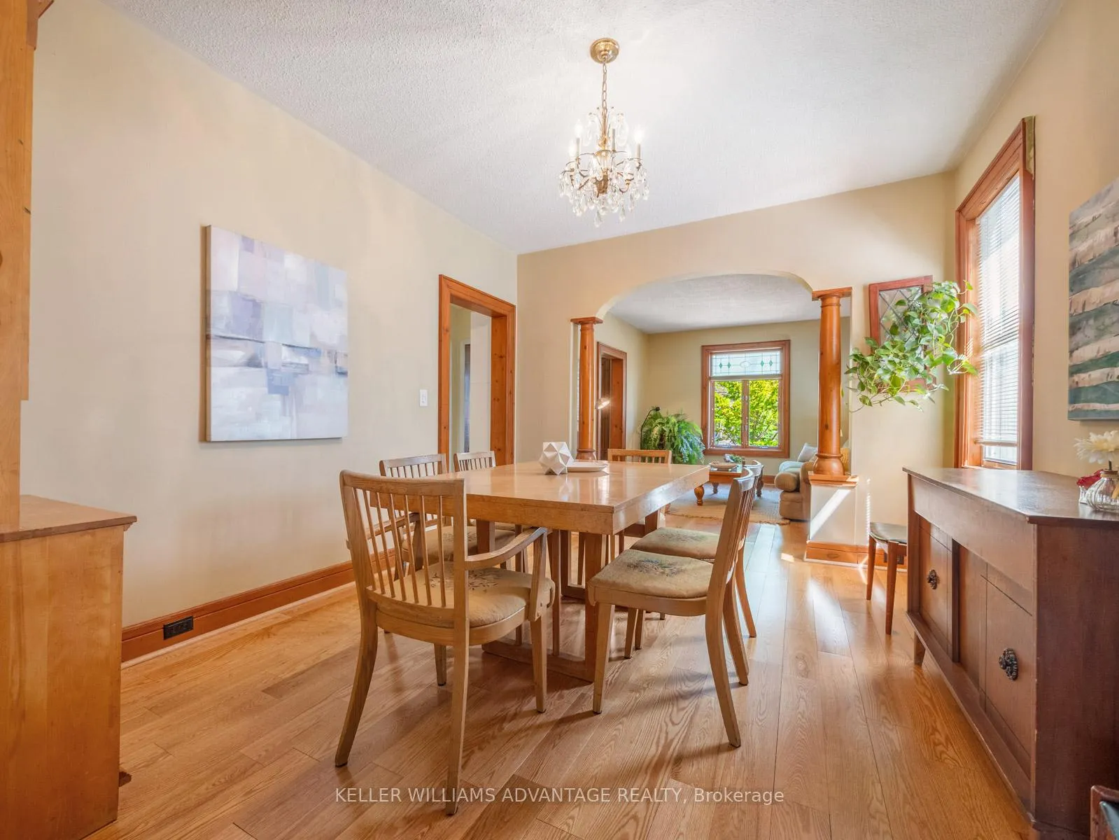 Photo 10 of 27 Lyall Avenue, Toronto, East End-Danforth — HOMEH