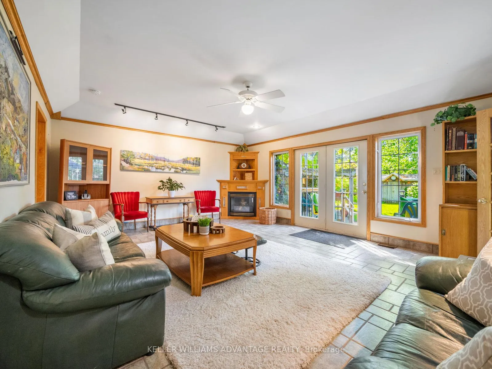 Photo 16 of 27 Lyall Avenue, Toronto, East End-Danforth — HOMEH