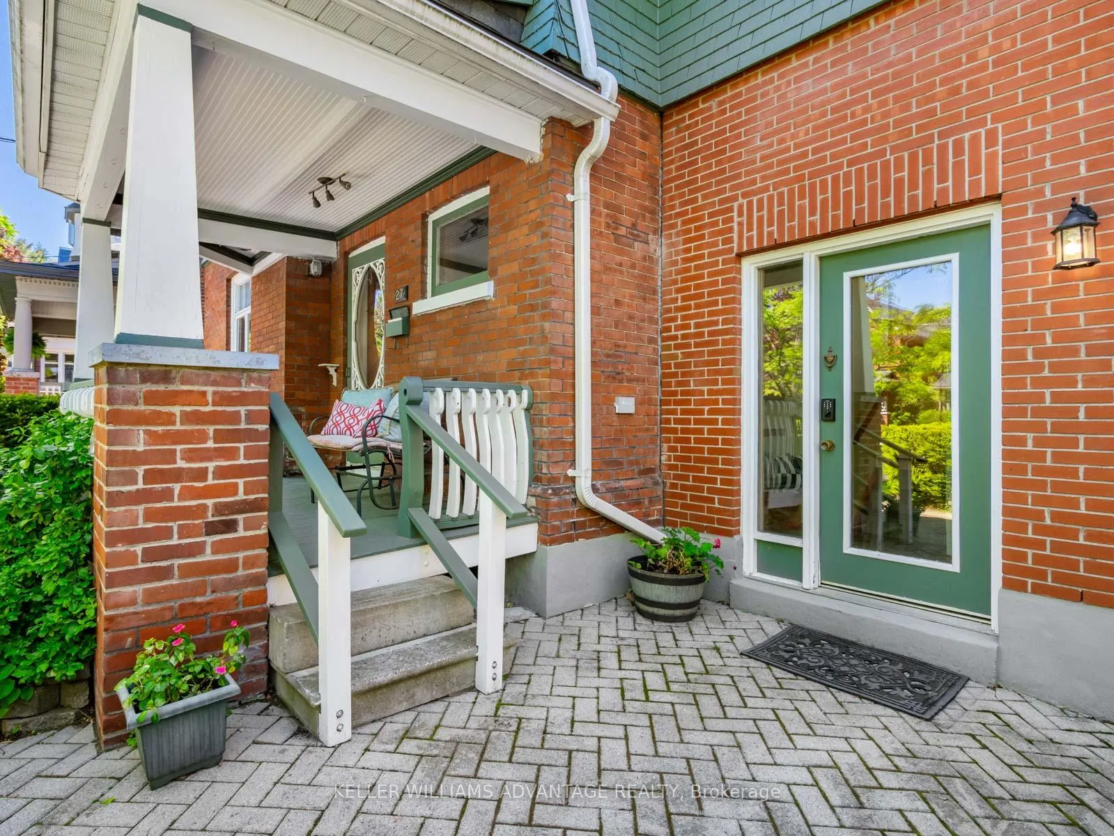 Photo 21 of 27 Lyall Avenue, Toronto, East End-Danforth — HOMEH