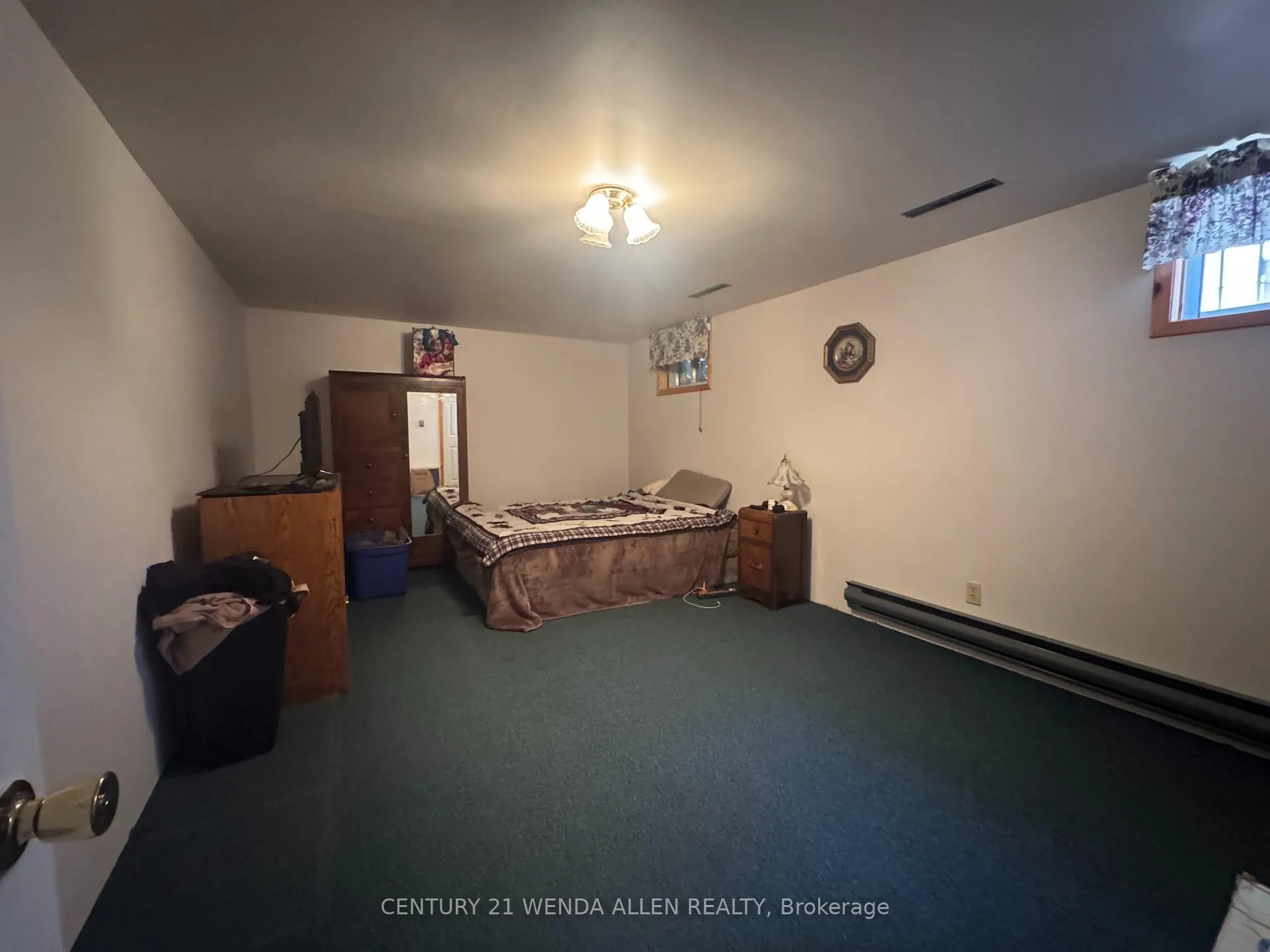 Photo 19 of 63 Gilbert Street, Belleville, Belleville Ward — HOMEH