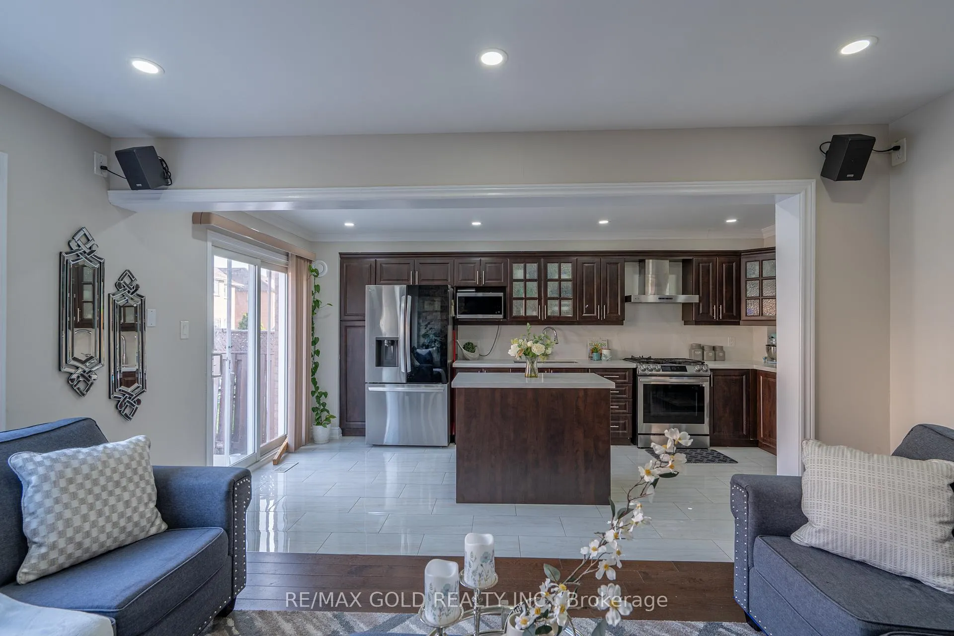 Photo 11 of 56 Horned Owl Drive, Brampton, Sandringham-Wellington — HOMEH