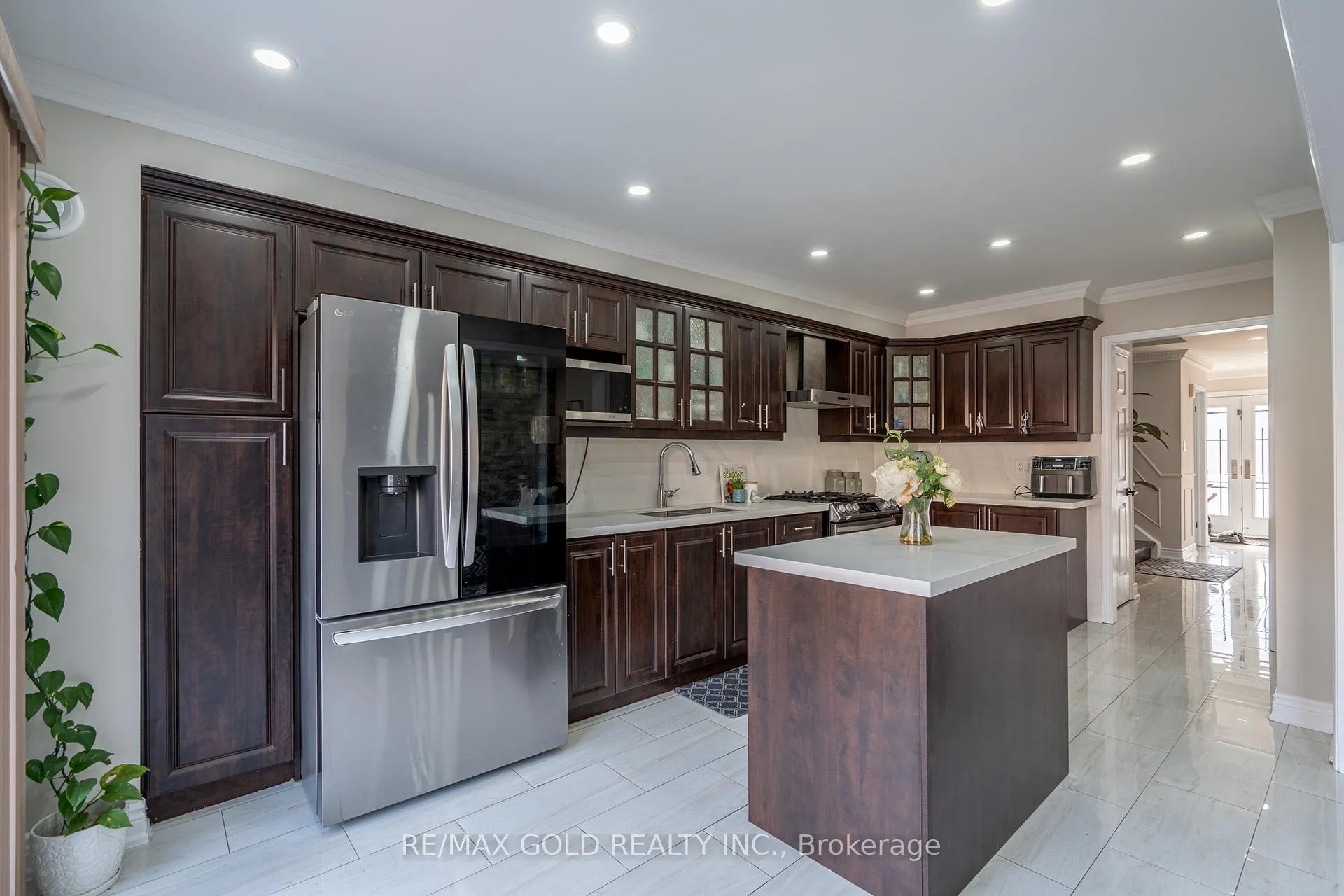 Photo 12 of 56 Horned Owl Drive, Brampton, Sandringham-Wellington — HOMEH