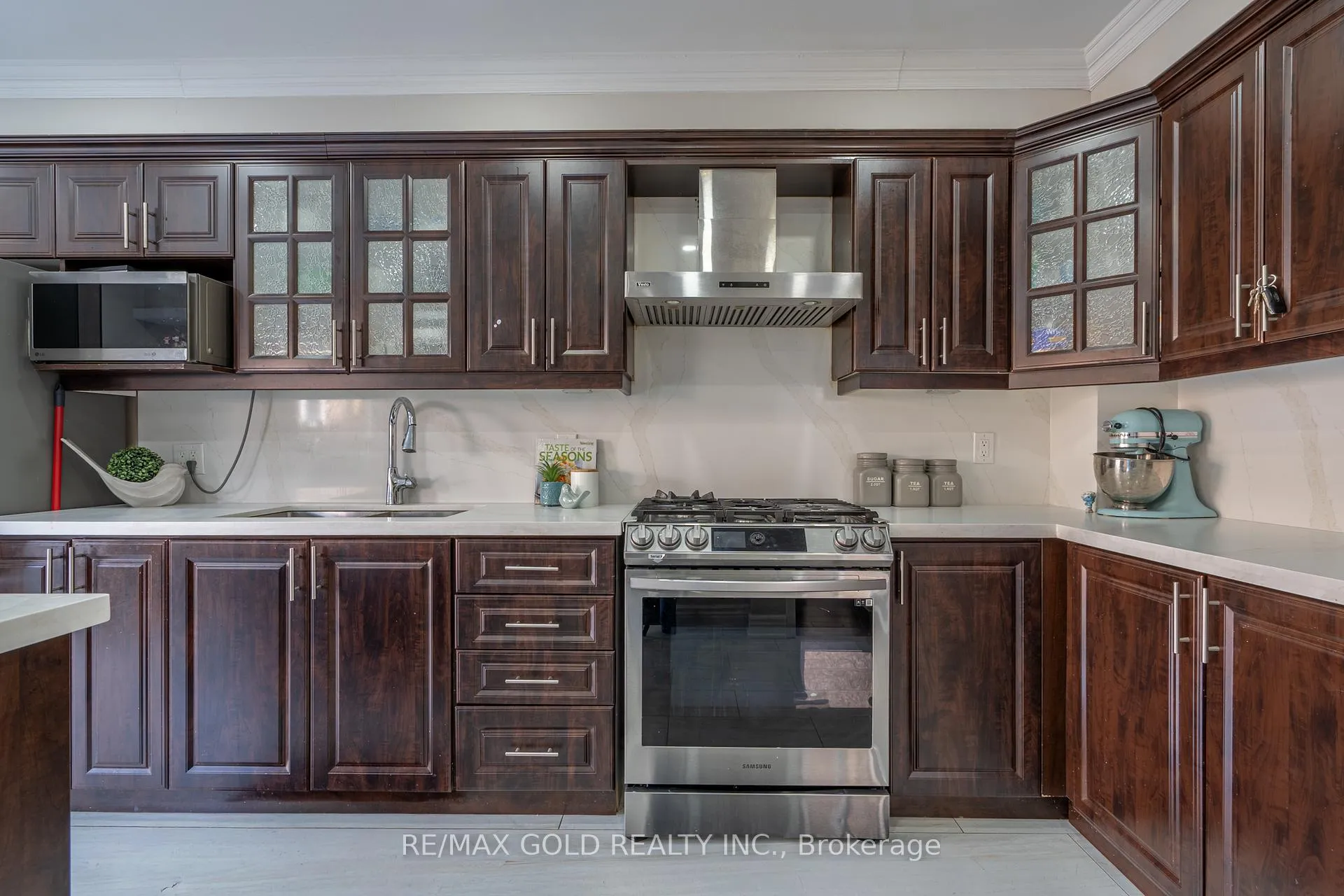 Photo 13 of 56 Horned Owl Drive, Brampton, Sandringham-Wellington — HOMEH