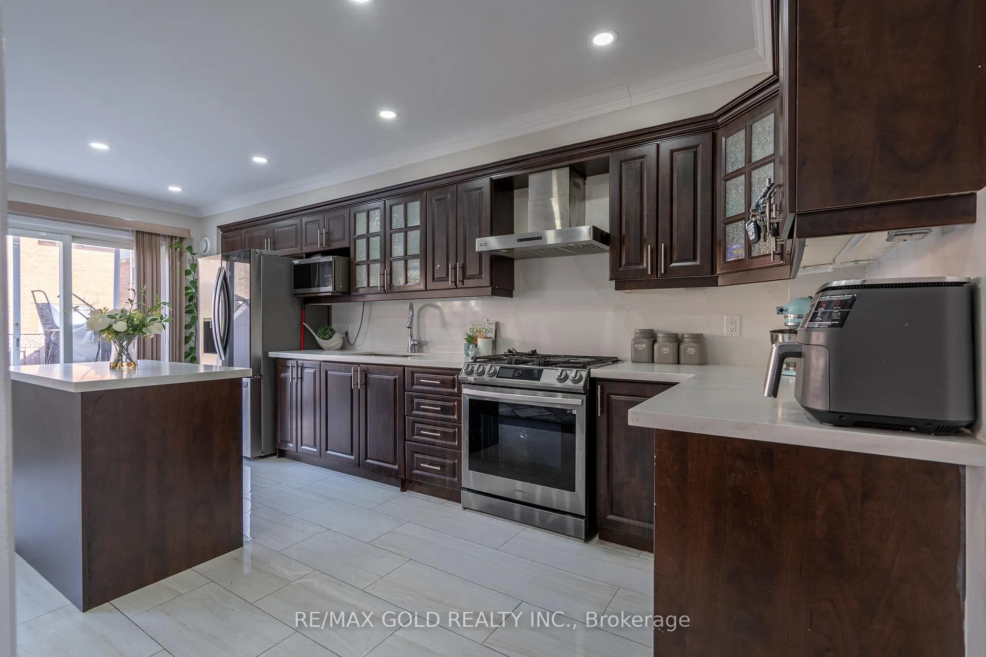 Photo 14 of 56 Horned Owl Drive, Brampton, Sandringham-Wellington — HOMEH