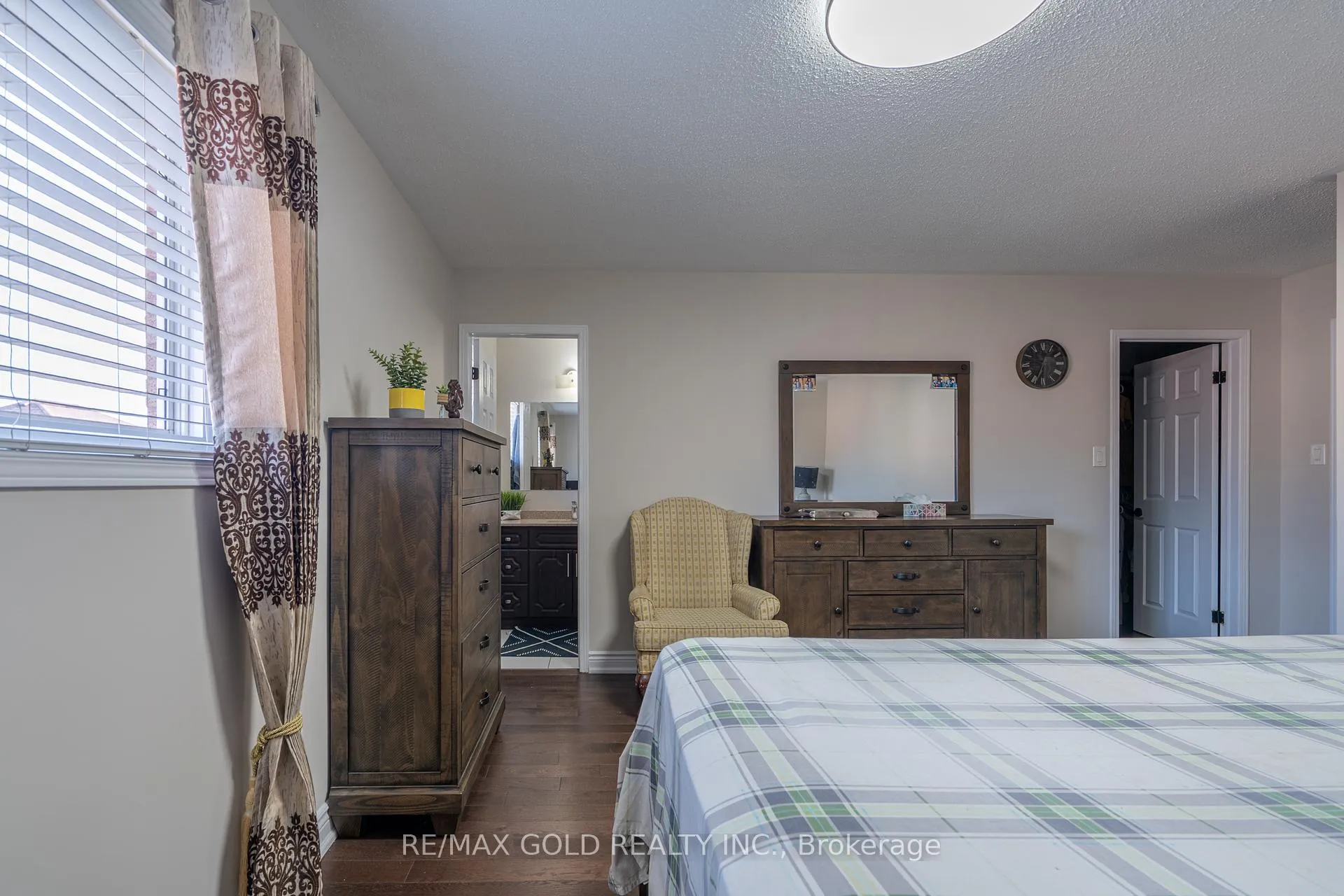 Photo 17 of 56 Horned Owl Drive, Brampton, Sandringham-Wellington — HOMEH