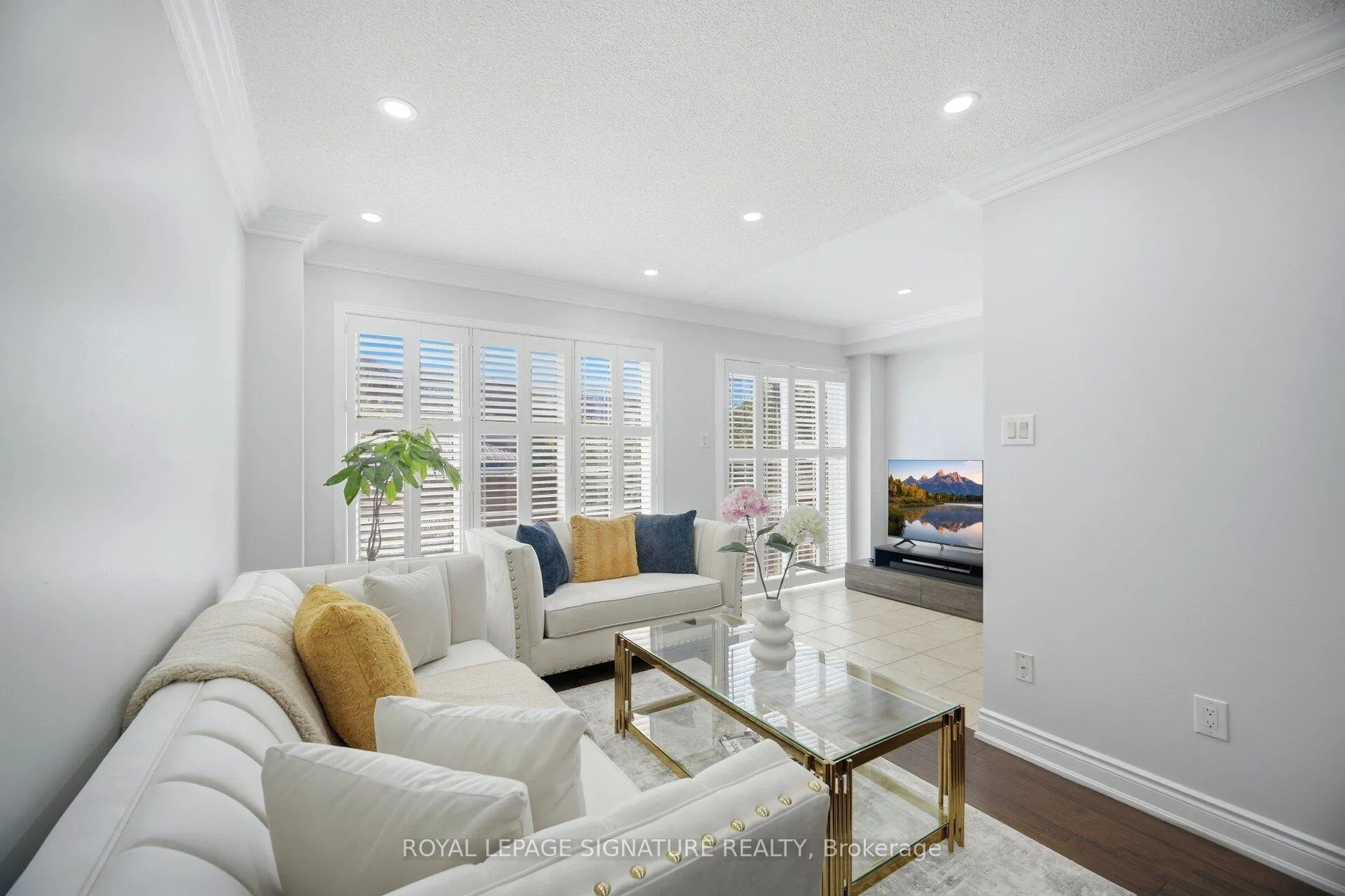 Photo 16 of 33 Bay Breeze Drive, Brampton, Sandringham-Wellington — HOMEH