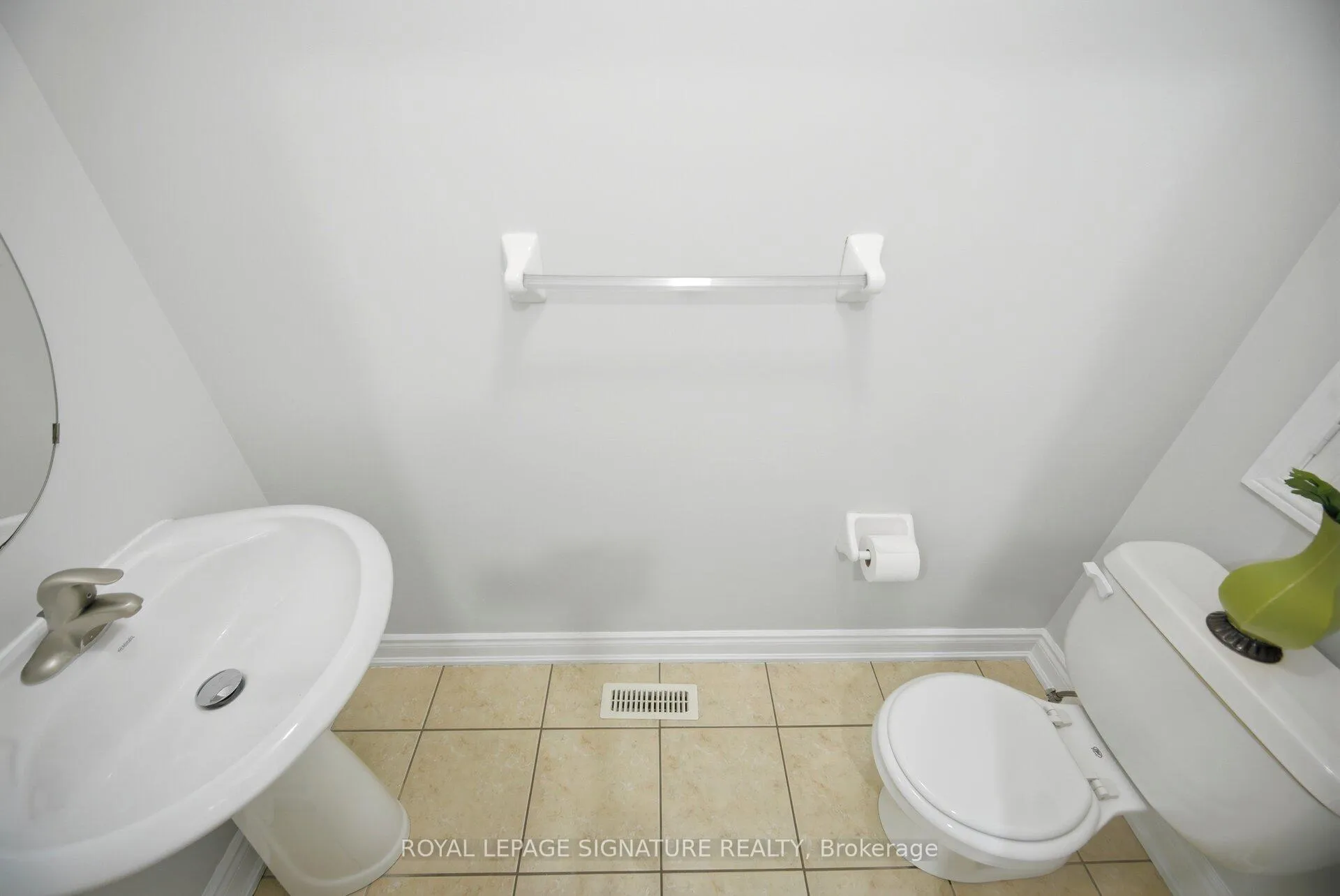 Photo 20 of 33 Bay Breeze Drive, Brampton, Sandringham-Wellington — HOMEH
