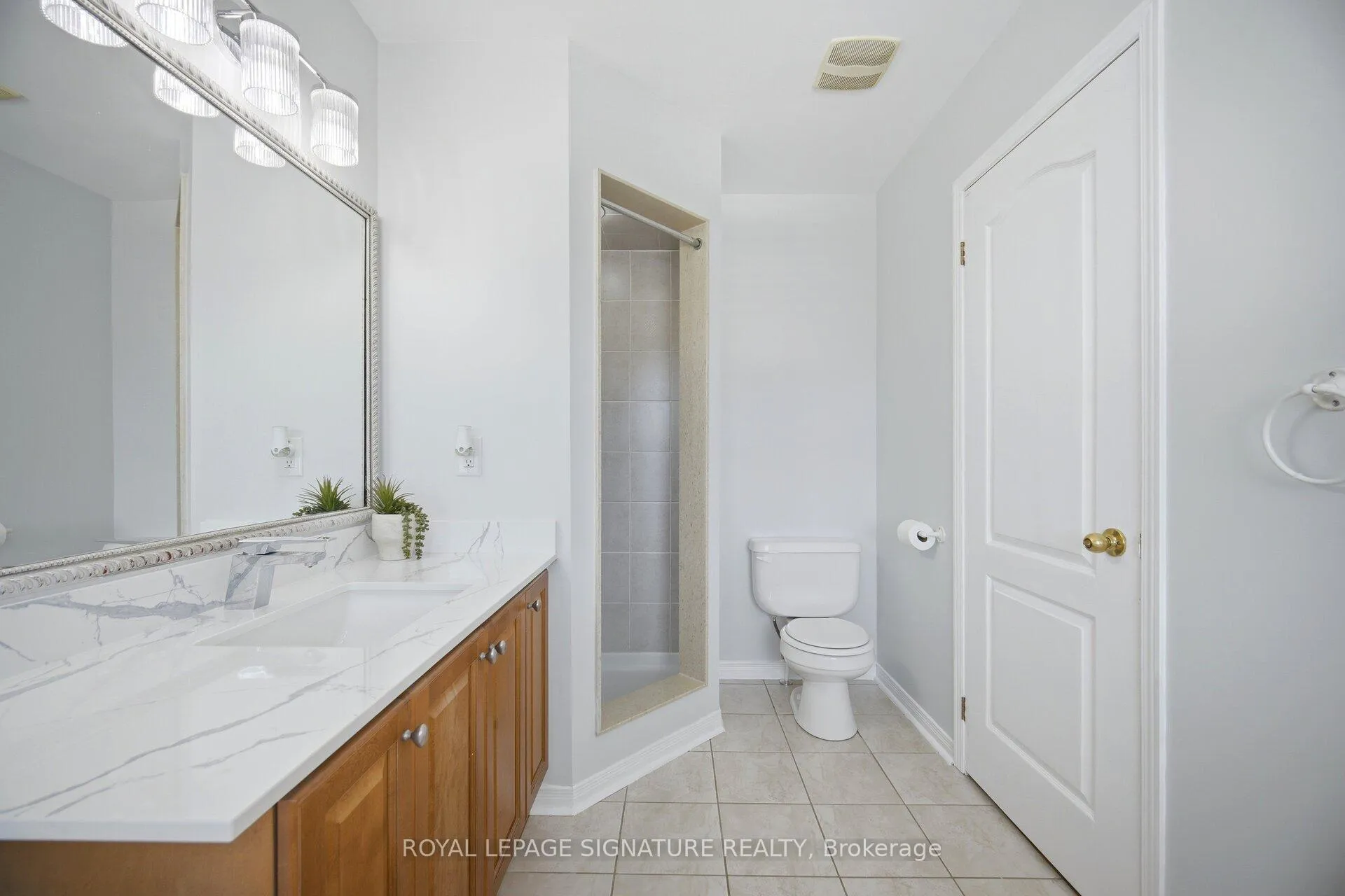 Photo 27 of 33 Bay Breeze Drive, Brampton, Sandringham-Wellington — HOMEH