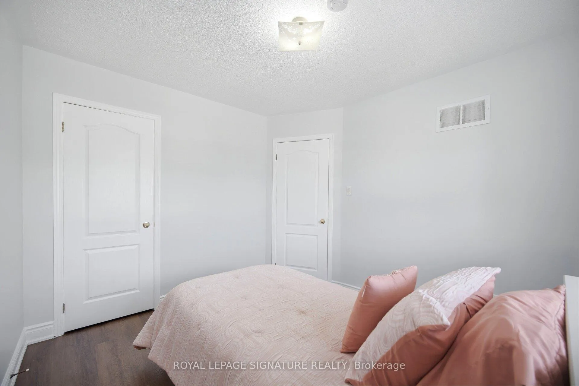 Photo 29 of 33 Bay Breeze Drive, Brampton, Sandringham-Wellington — HOMEH