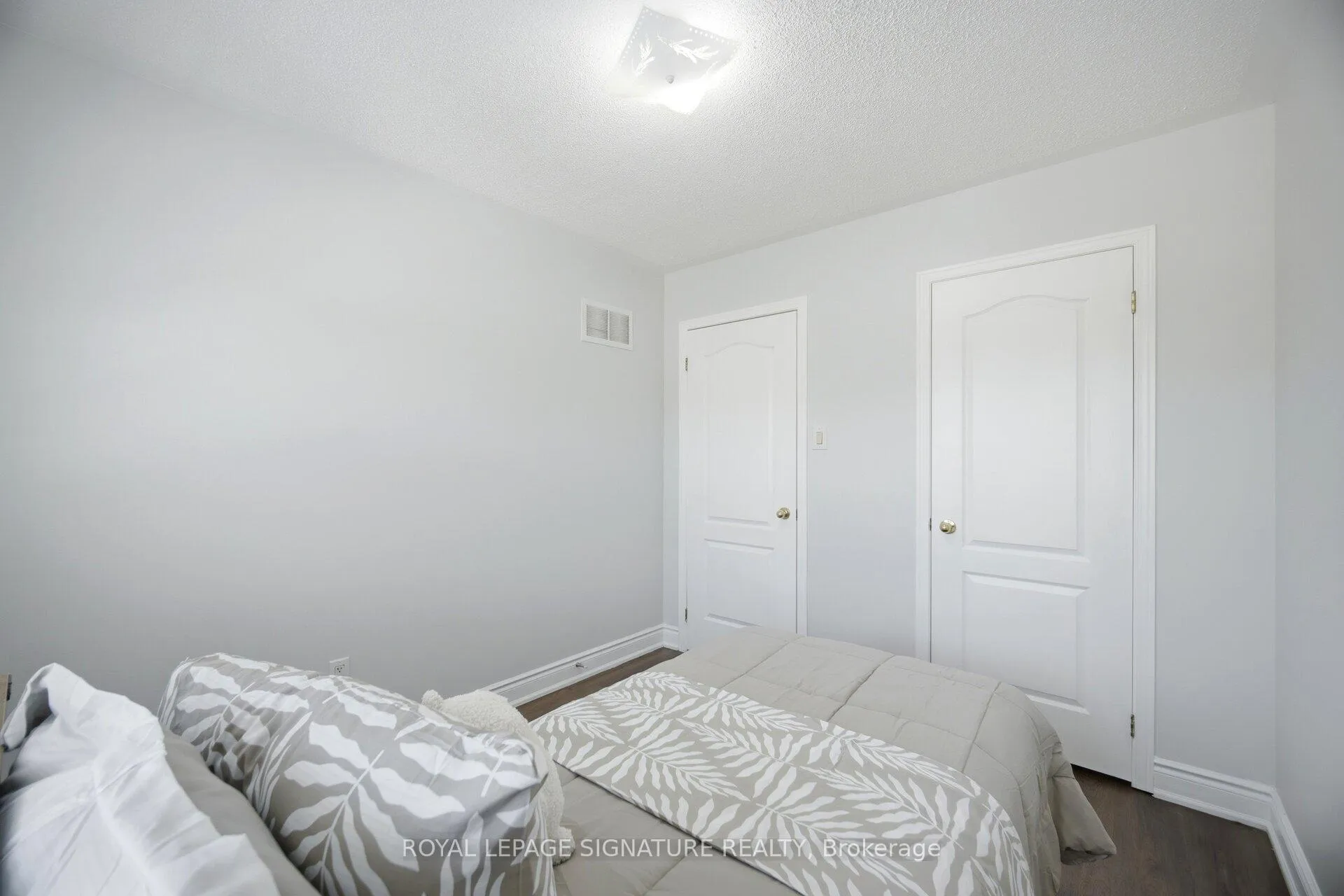 Photo 31 of 33 Bay Breeze Drive, Brampton, Sandringham-Wellington — HOMEH