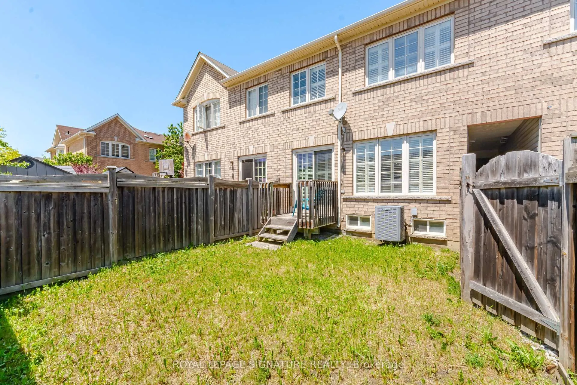Photo 36 of 33 Bay Breeze Drive, Brampton, Sandringham-Wellington — HOMEH