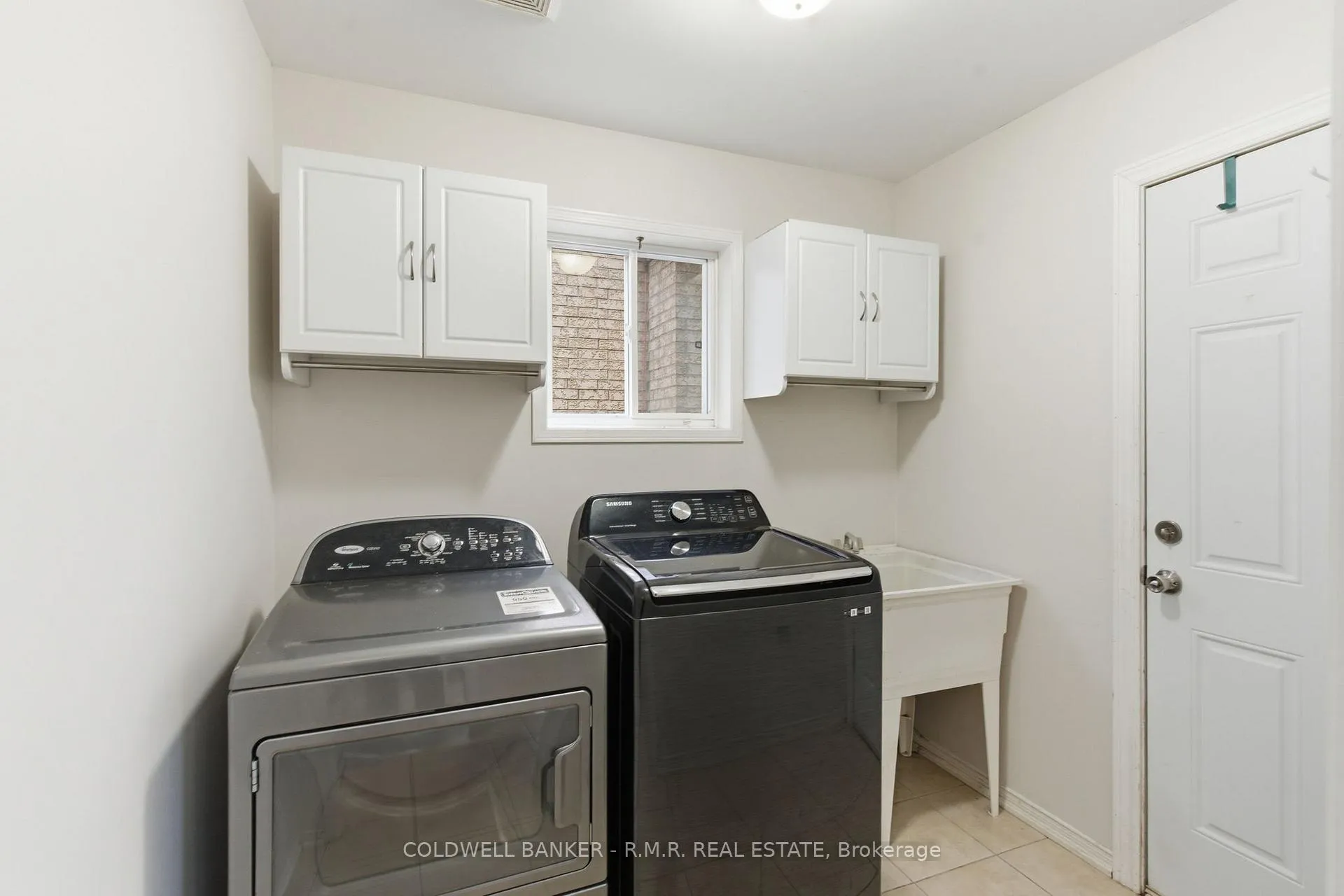 Photo 9 of 1420 Coldstream Drive, Oshawa, Taunton — HOMEH