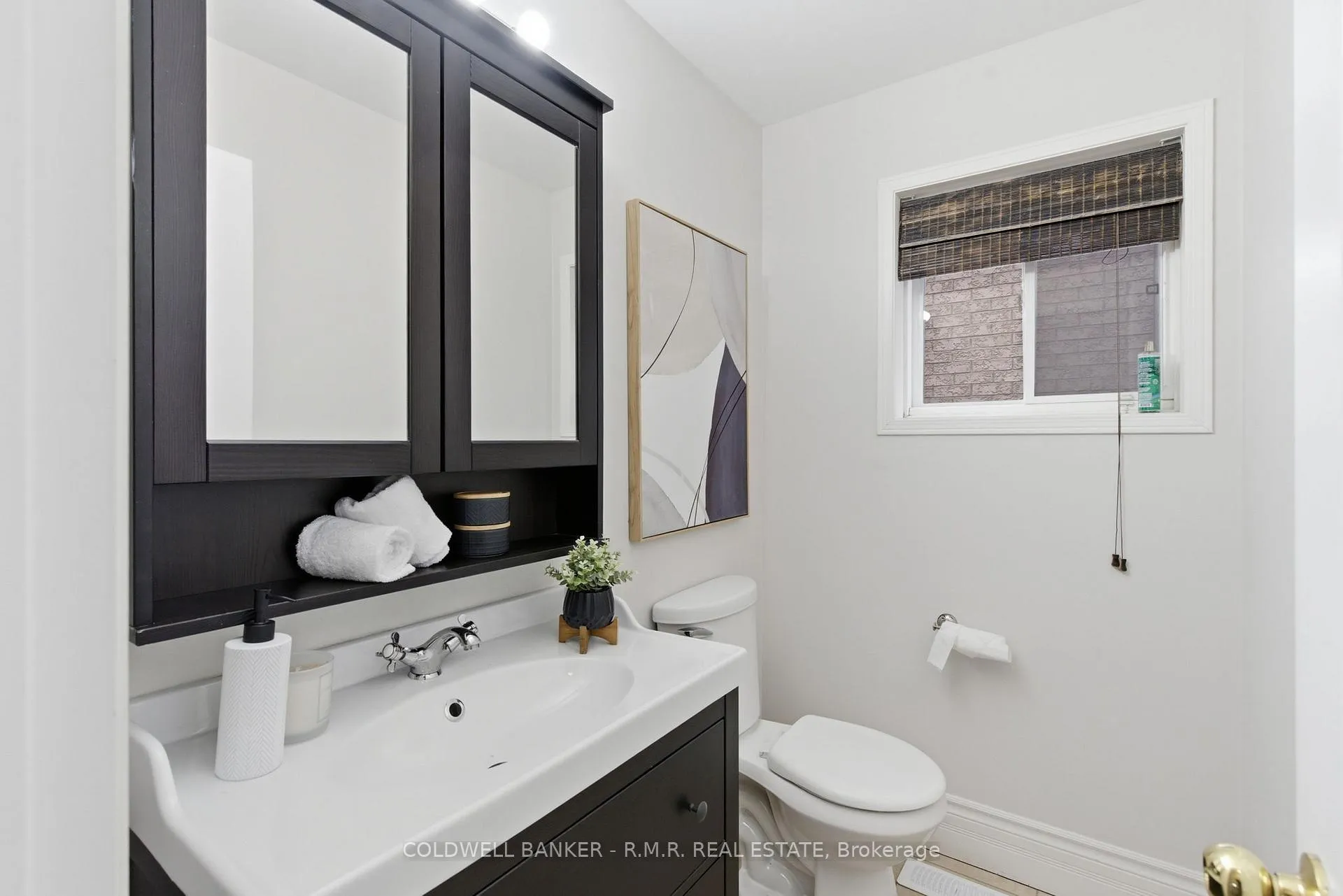 Photo 10 of 1420 Coldstream Drive, Oshawa, Taunton — HOMEH