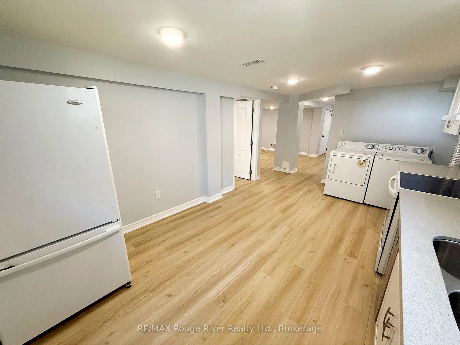 Photo 11 of 200 Trent Street E, Whitby, Downtown Whitby — HOMEH