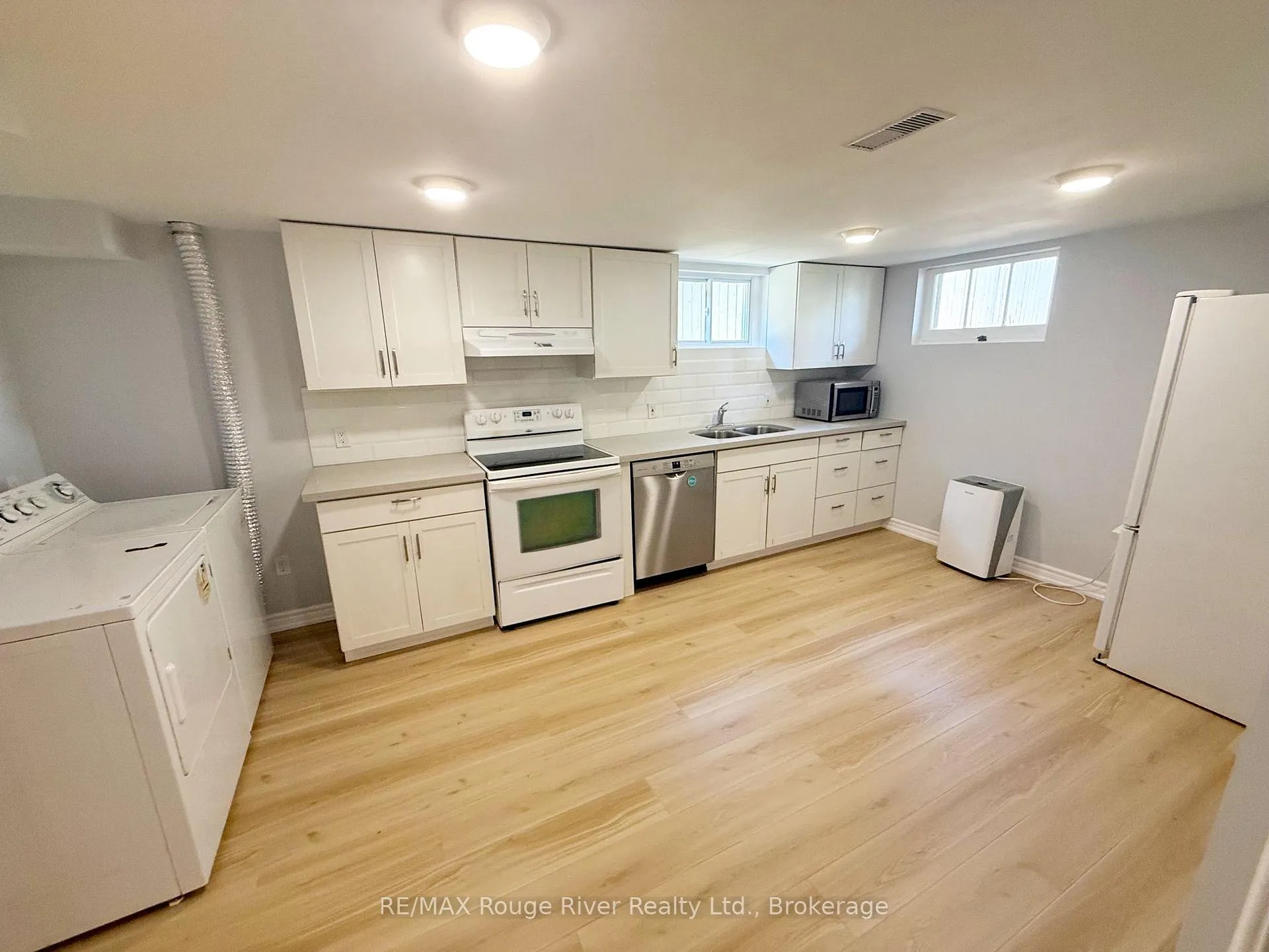 Photo 1 of 200 Trent Street E, Whitby, Downtown Whitby — HOMEH