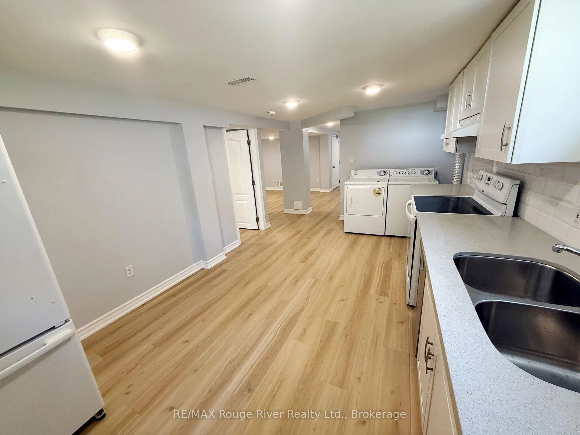 Photo 14 of 200 Trent Street E, Whitby, Downtown Whitby — HOMEH