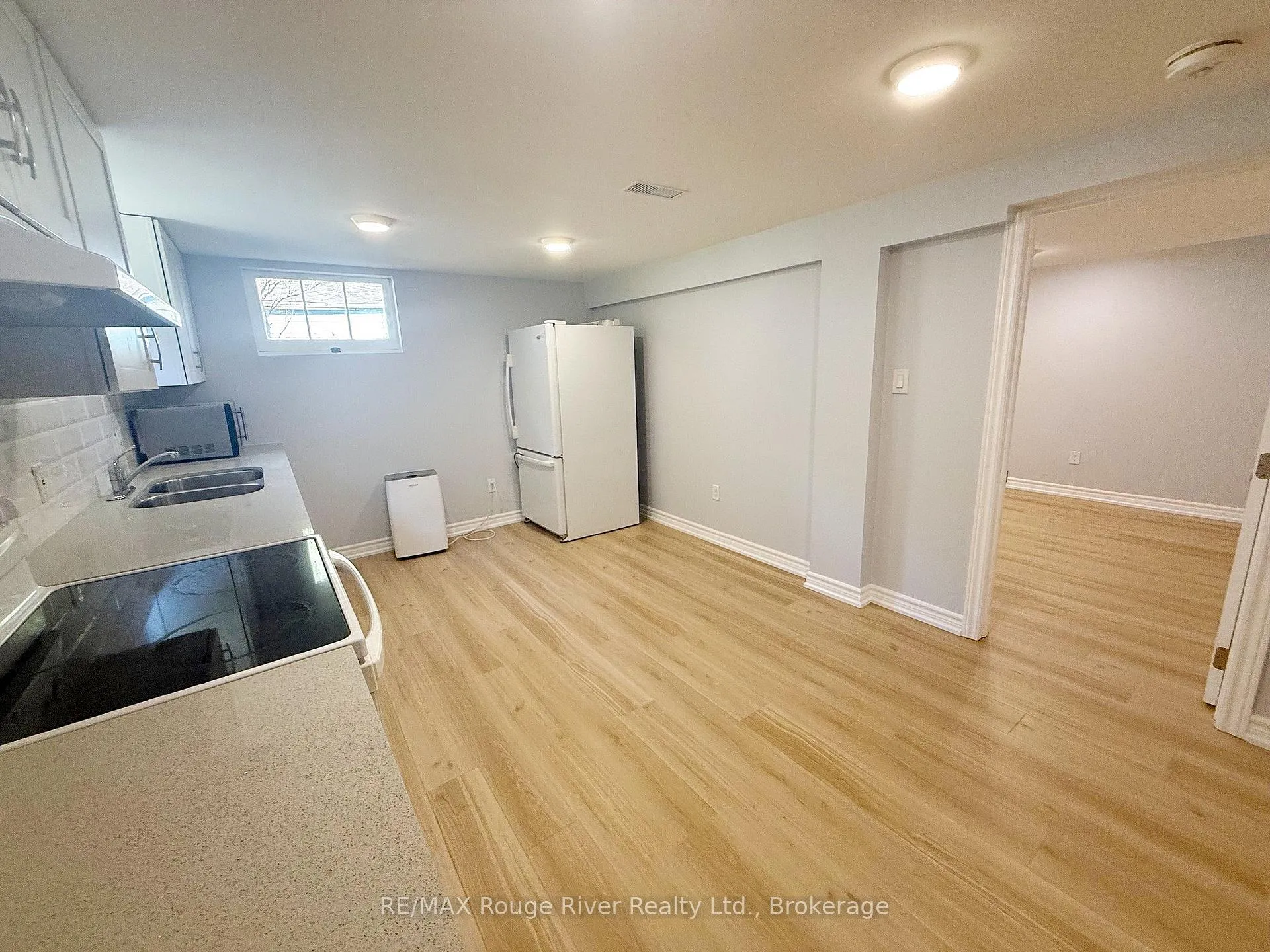 Photo 15 of 200 Trent Street E, Whitby, Downtown Whitby — HOMEH