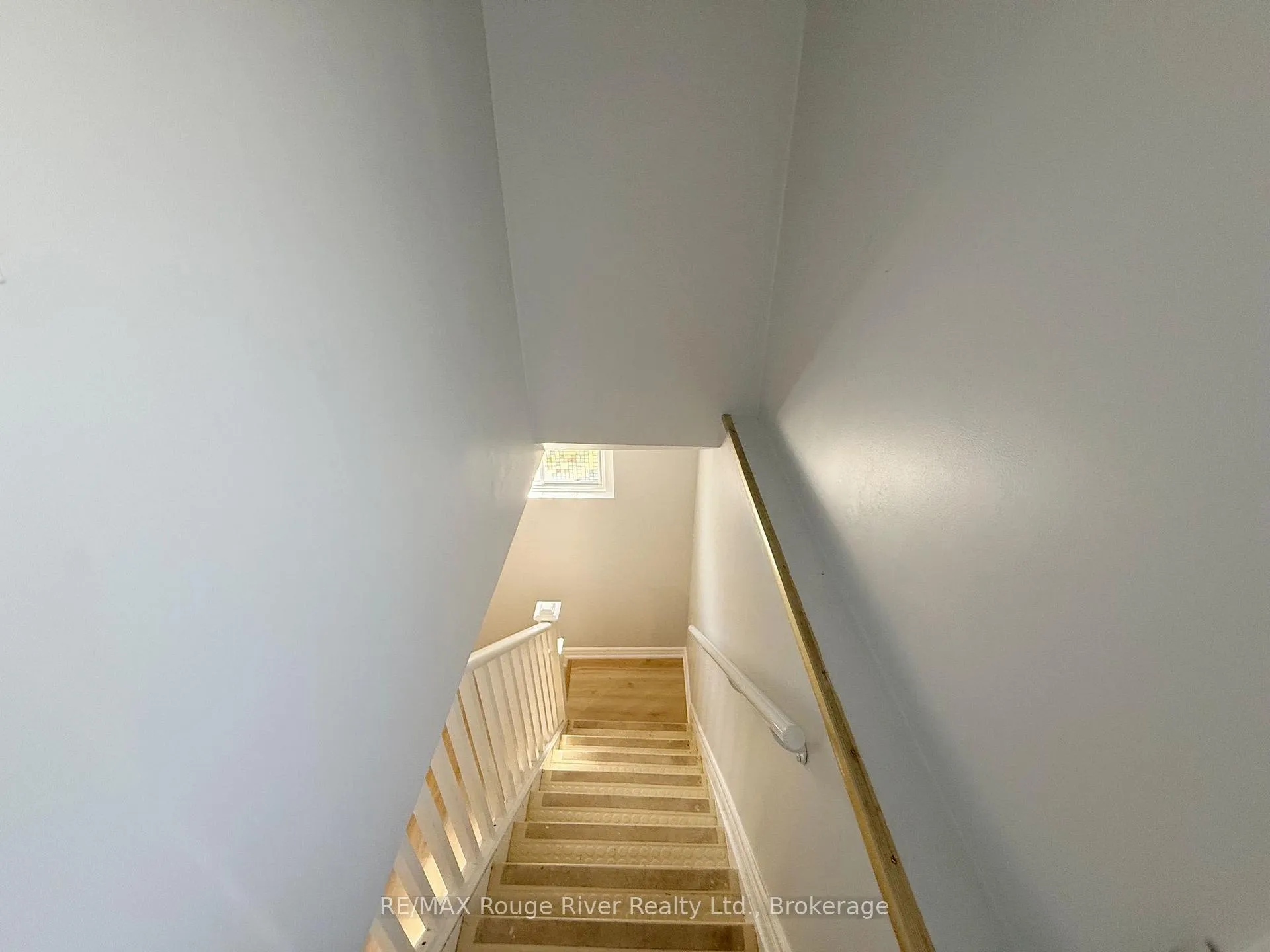 Photo 19 of 200 Trent Street E, Whitby, Downtown Whitby — HOMEH