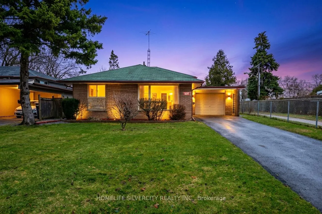 Photo 1 of 327 The West Way, Etobicoke, Willowridge-Martingrove-Richview — HOMEH