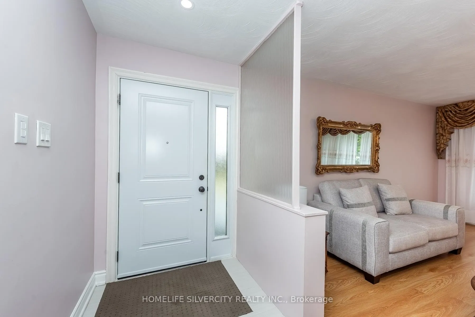 Photo 7 of 327 The West Way, Etobicoke, Willowridge-Martingrove-Richview — HOMEH