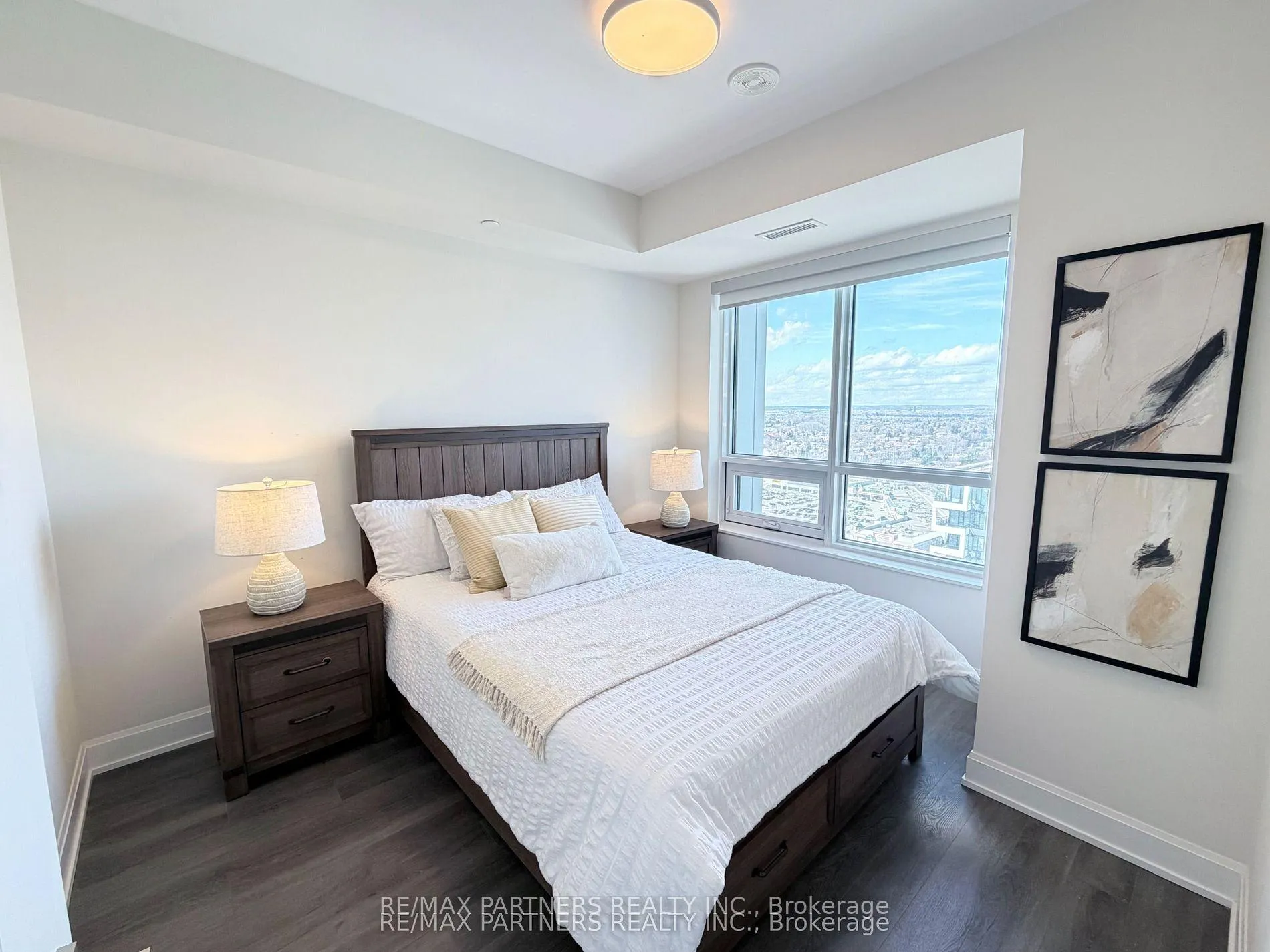 Photo 5 of Unit 2710, 8 Water Walk Drive, Markham, Unionville — HOMEH