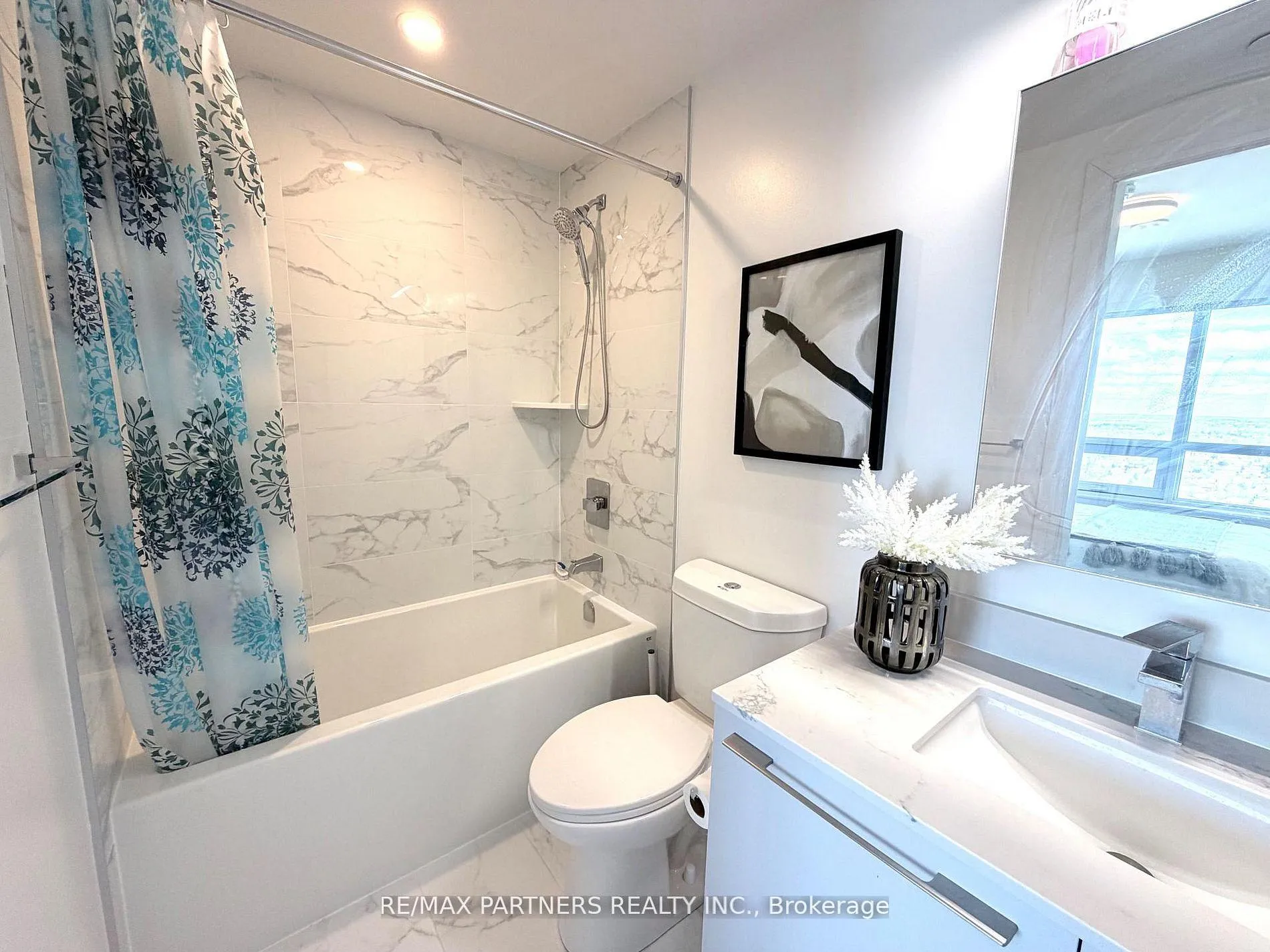 Photo 8 of Unit 2710, 8 Water Walk Drive, Markham, Unionville — HOMEH