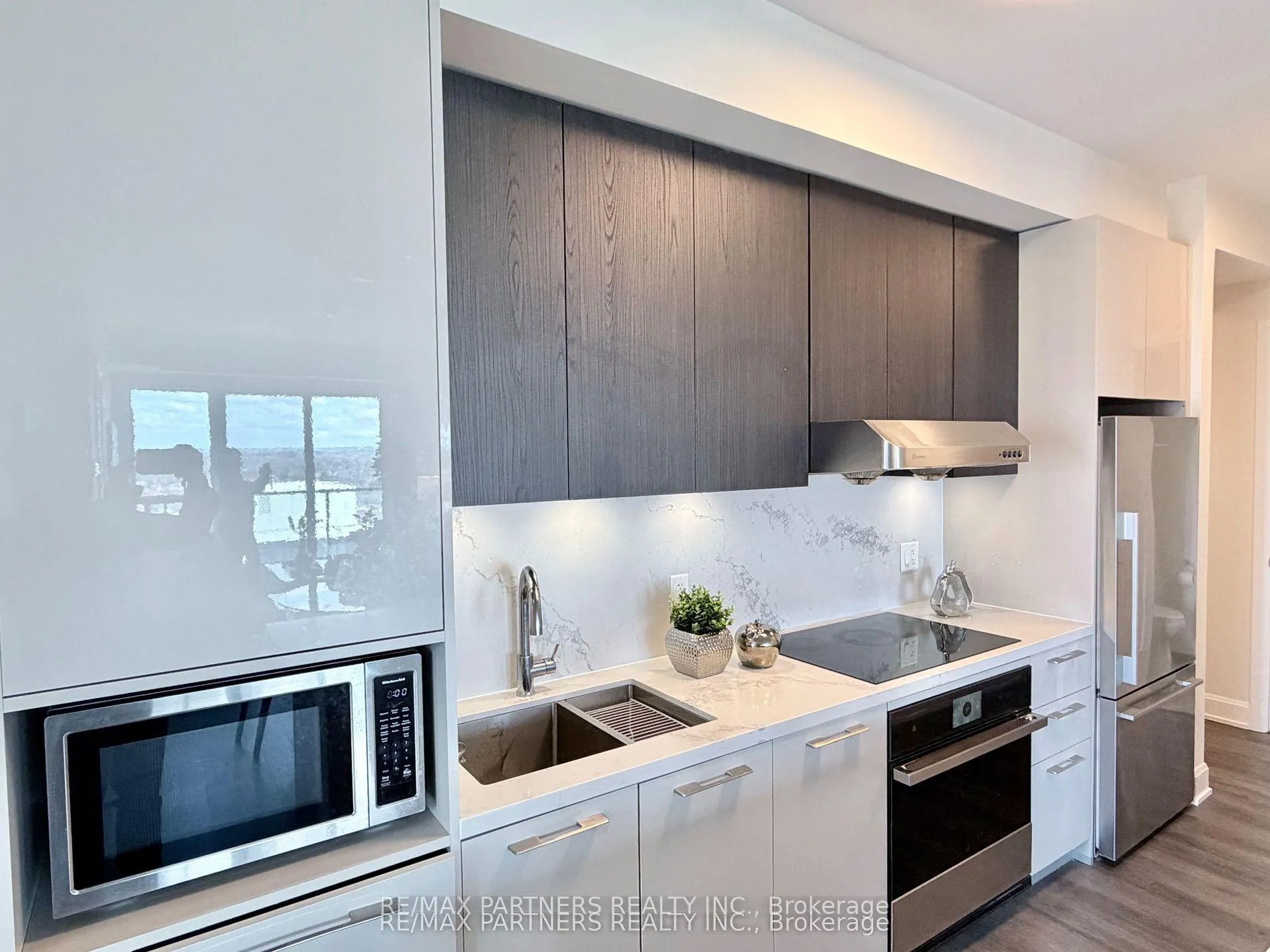 Photo 13 of Unit 2710, 8 Water Walk Drive, Markham, Unionville — HOMEH
